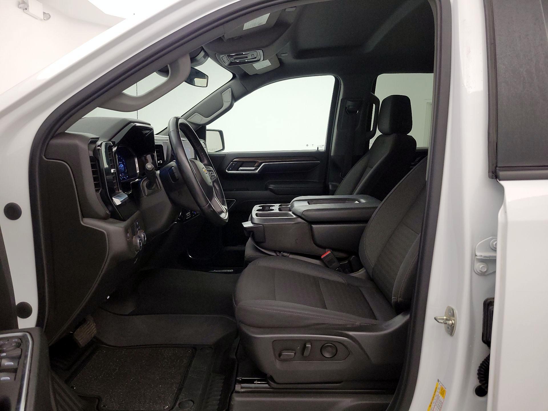 Thumbnail: 2023 Chevrolet Silverado 1500 - 11