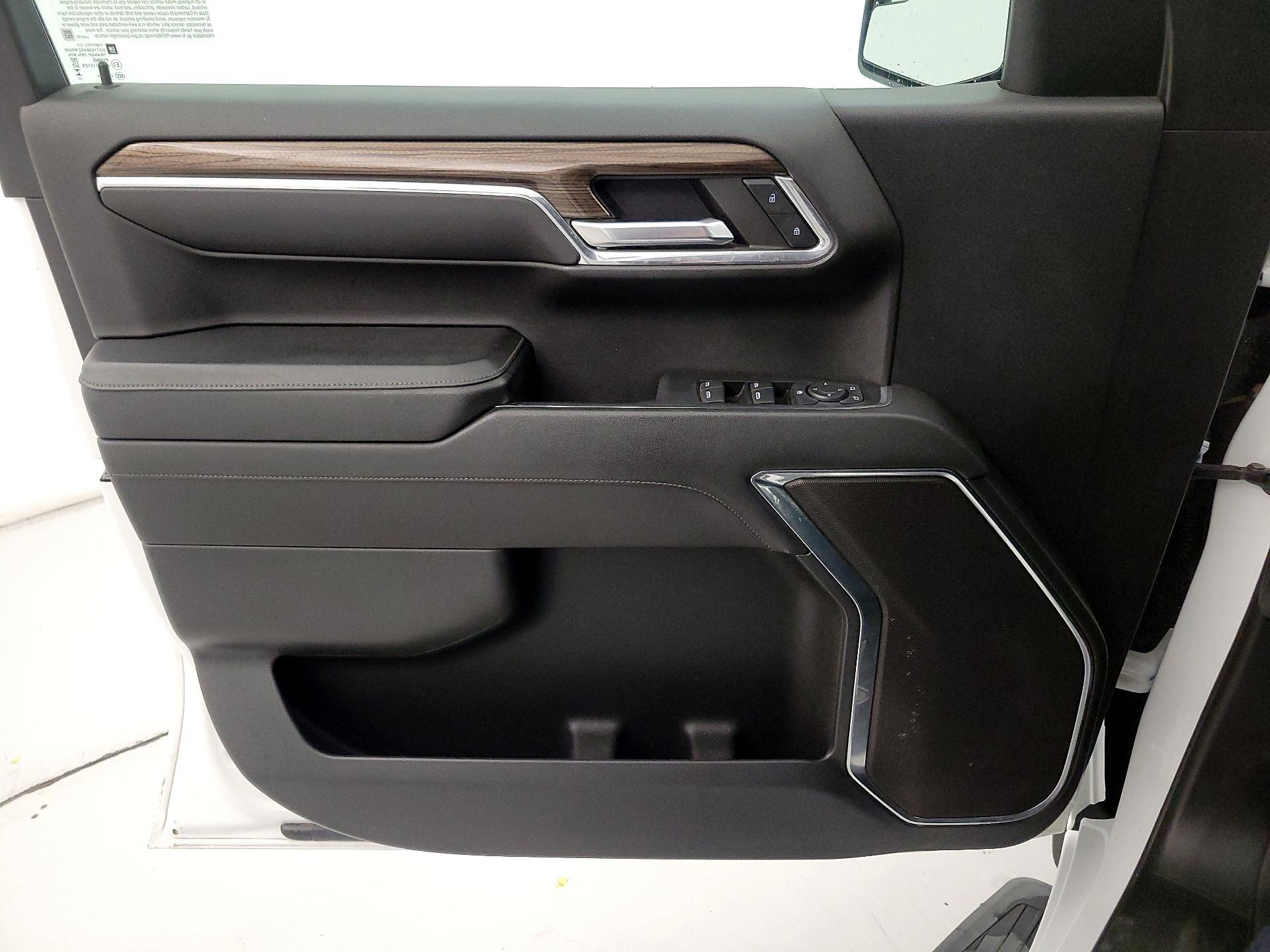 Thumbnail: 2023 Chevrolet Silverado 1500 - 12