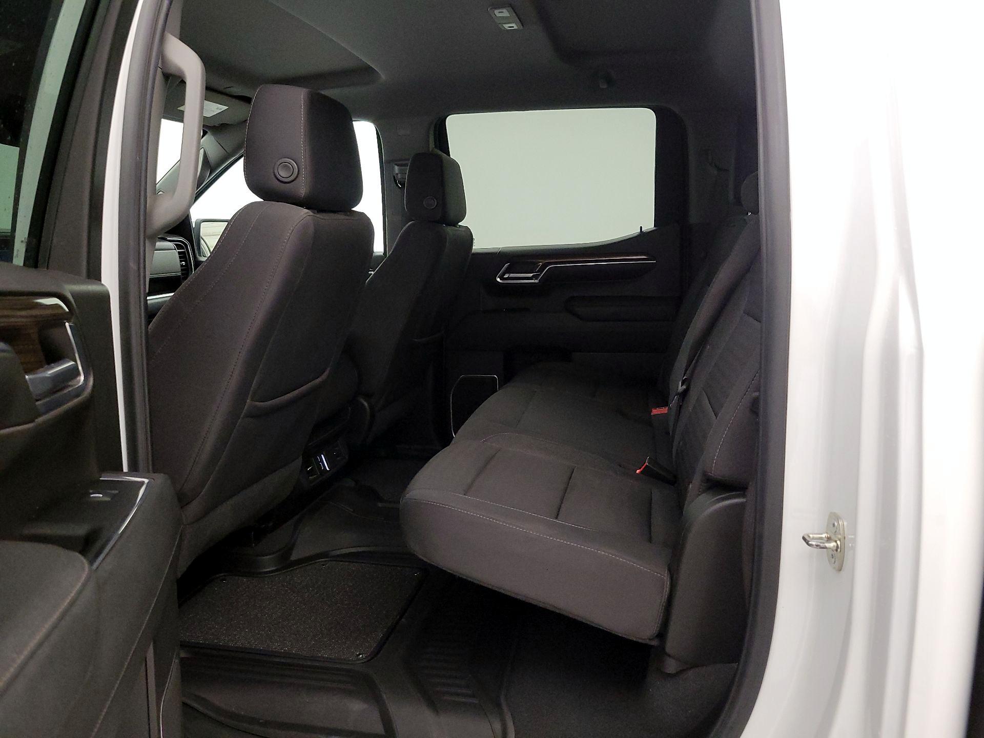 Thumbnail: 2023 Chevrolet Silverado 1500 - 20