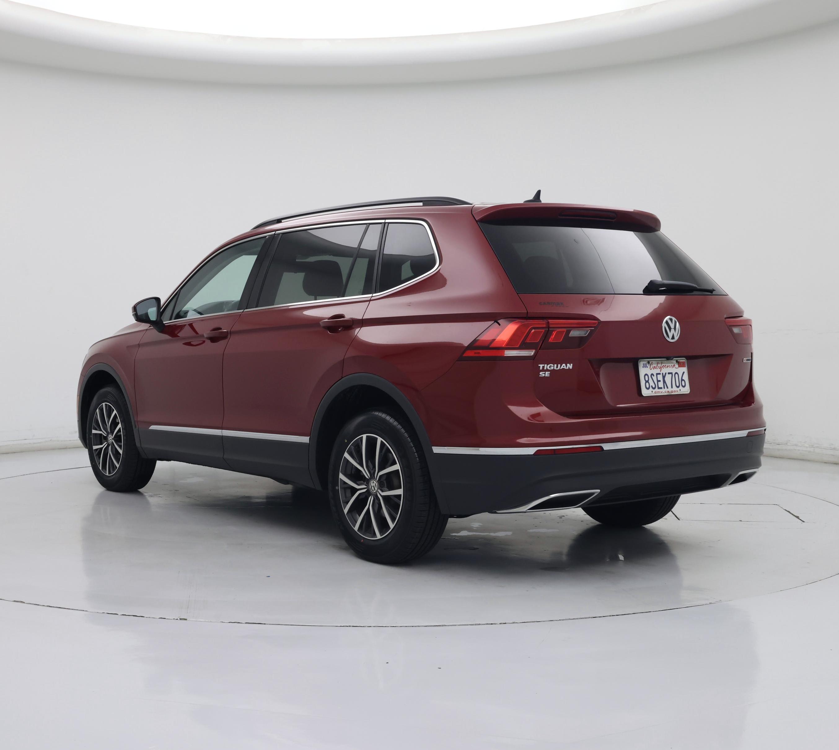 Thumbnail: 2020 Volkswagen Tiguan - 2