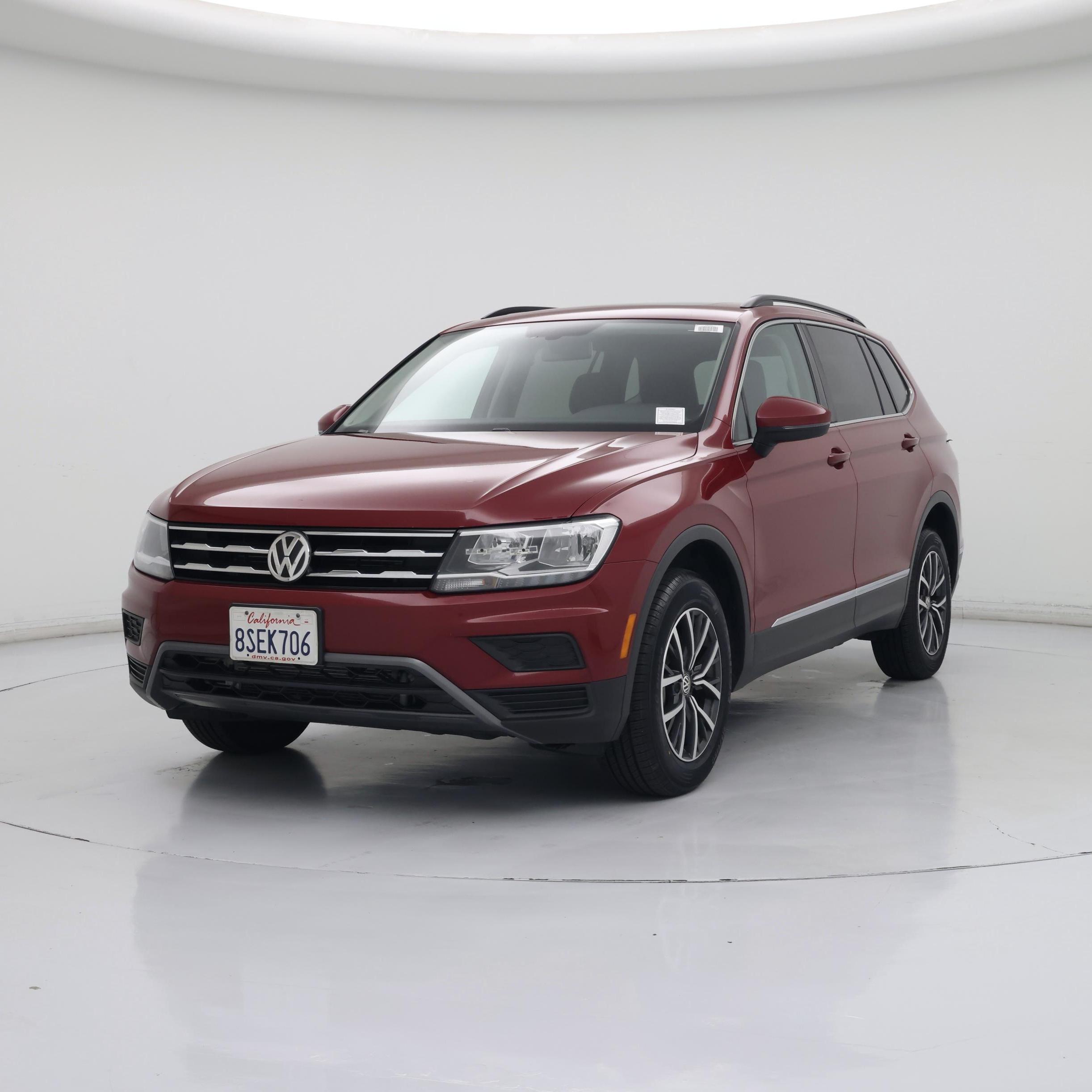 Thumbnail: 2020 Volkswagen Tiguan - 4