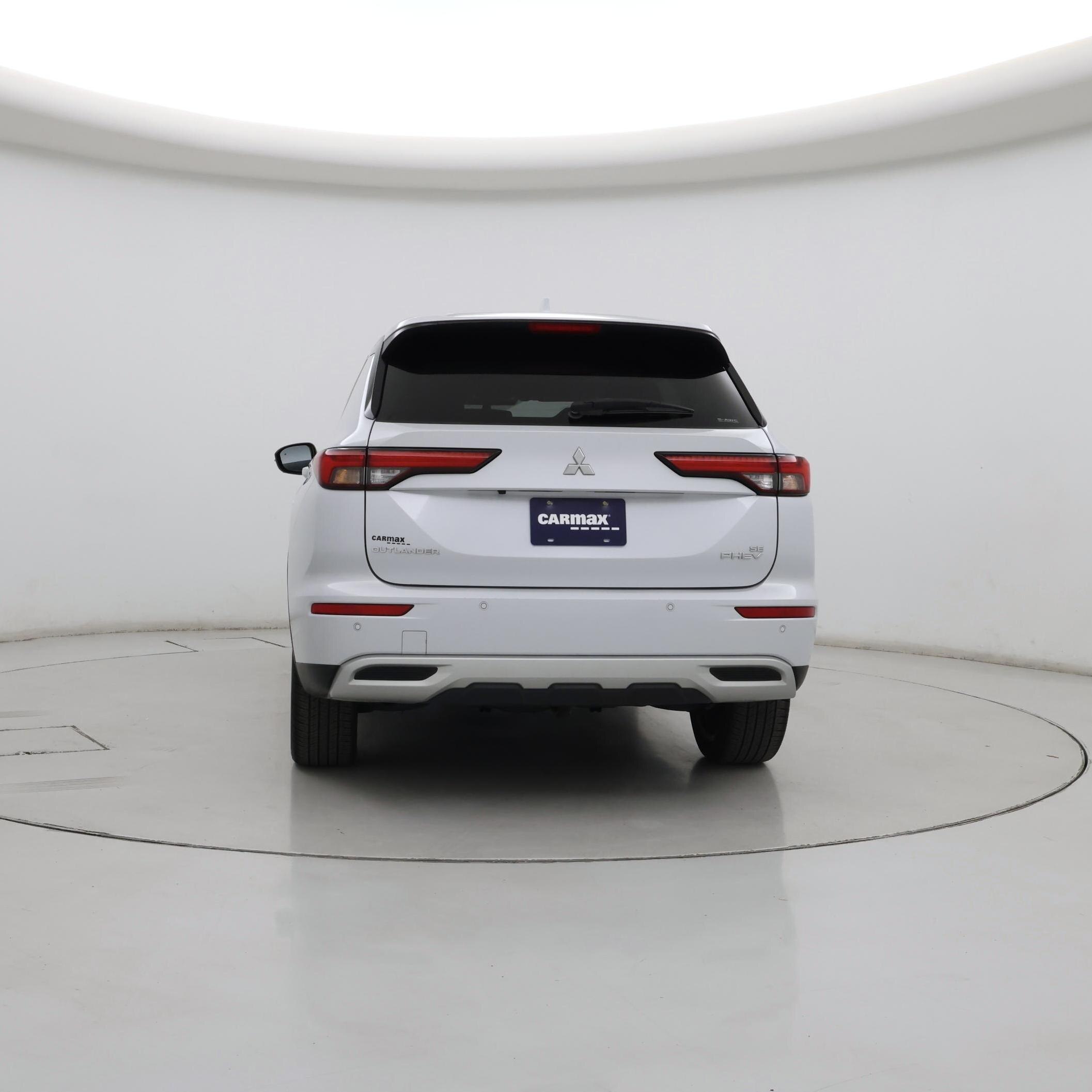 Thumbnail: 2023 Mitsubishi Outlander - 6