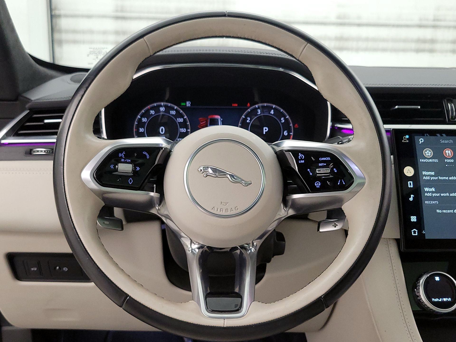 Thumbnail: 2023 Jaguar F-Pace - 10
