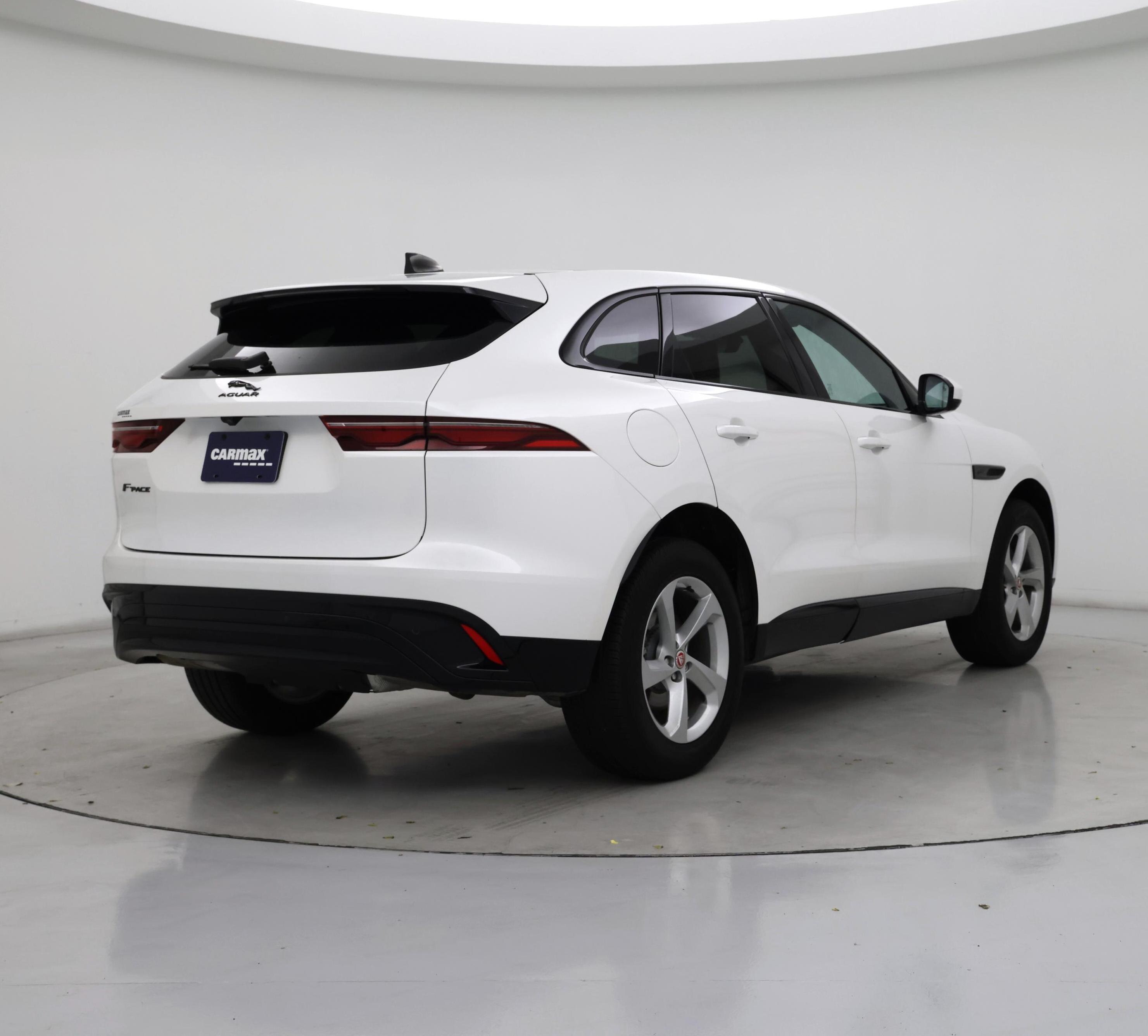 Thumbnail: 2023 Jaguar F-Pace - 8