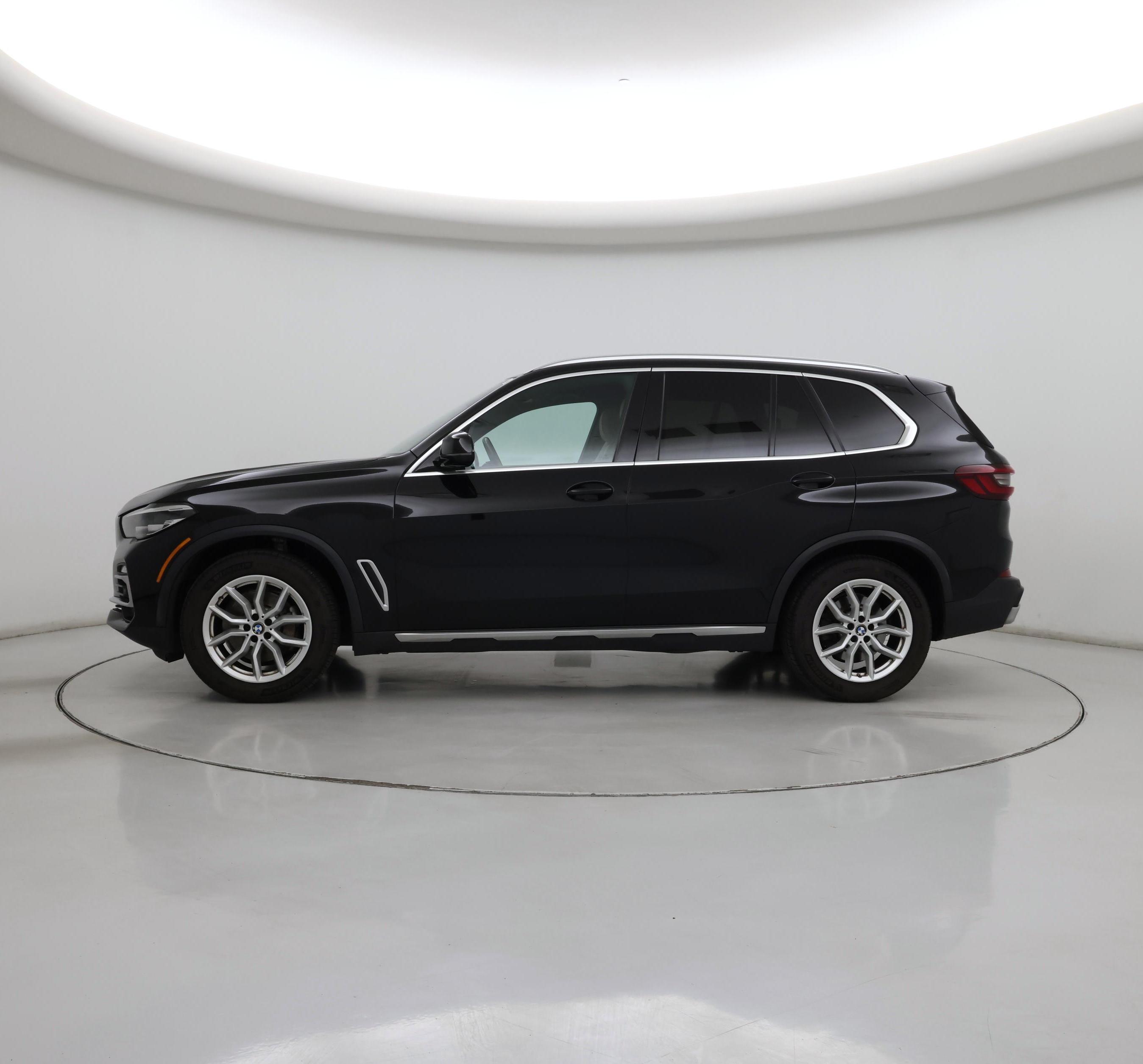 Thumbnail: 2021 BMW X5 - 3