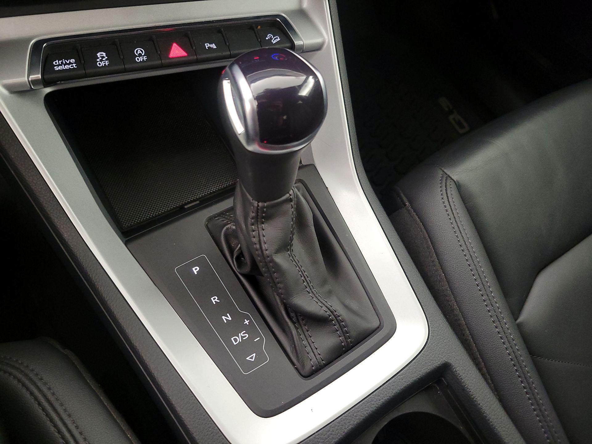Thumbnail: 2022 Audi Q3 - 17