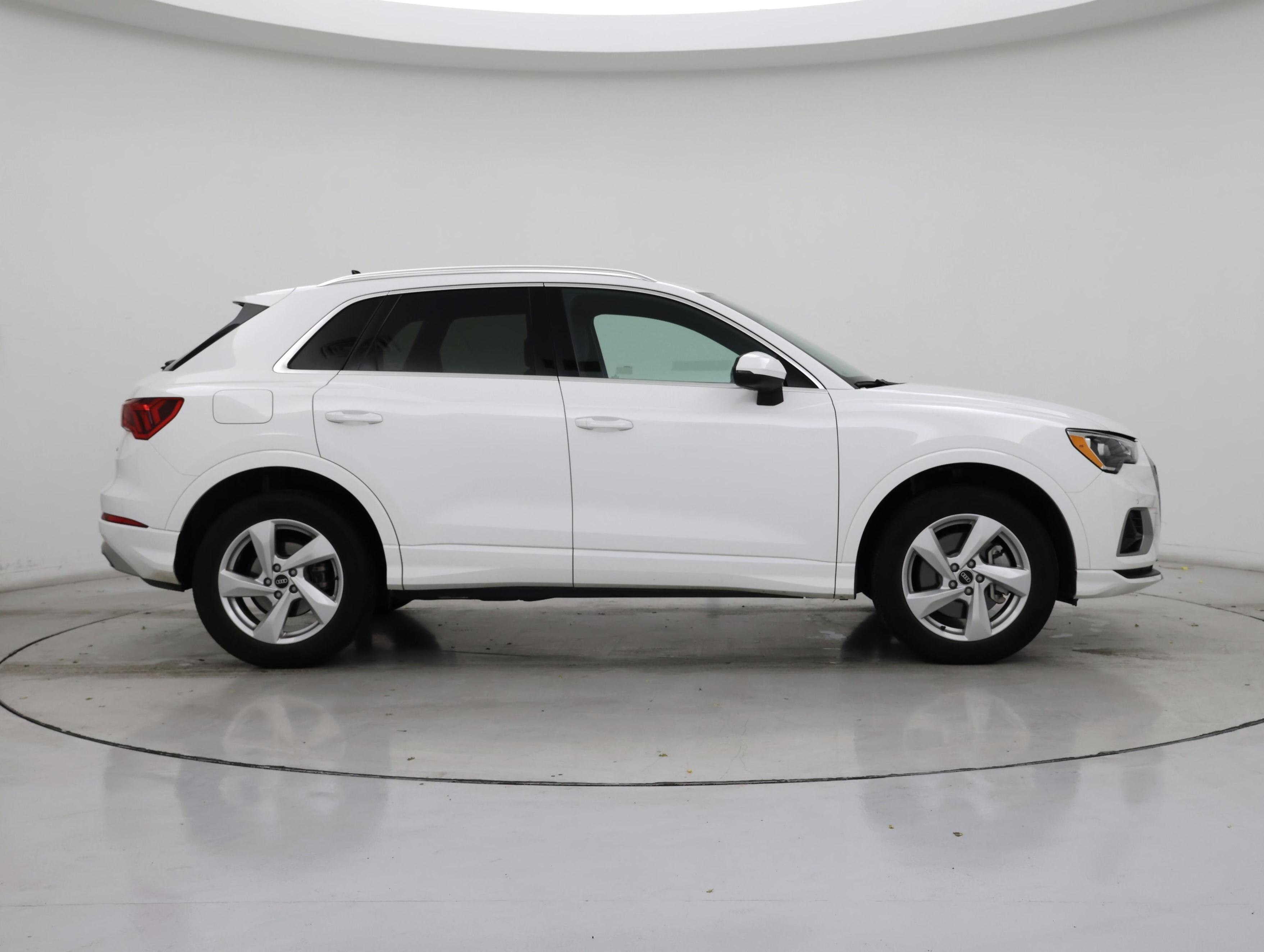 Thumbnail: 2022 Audi Q3 - 7