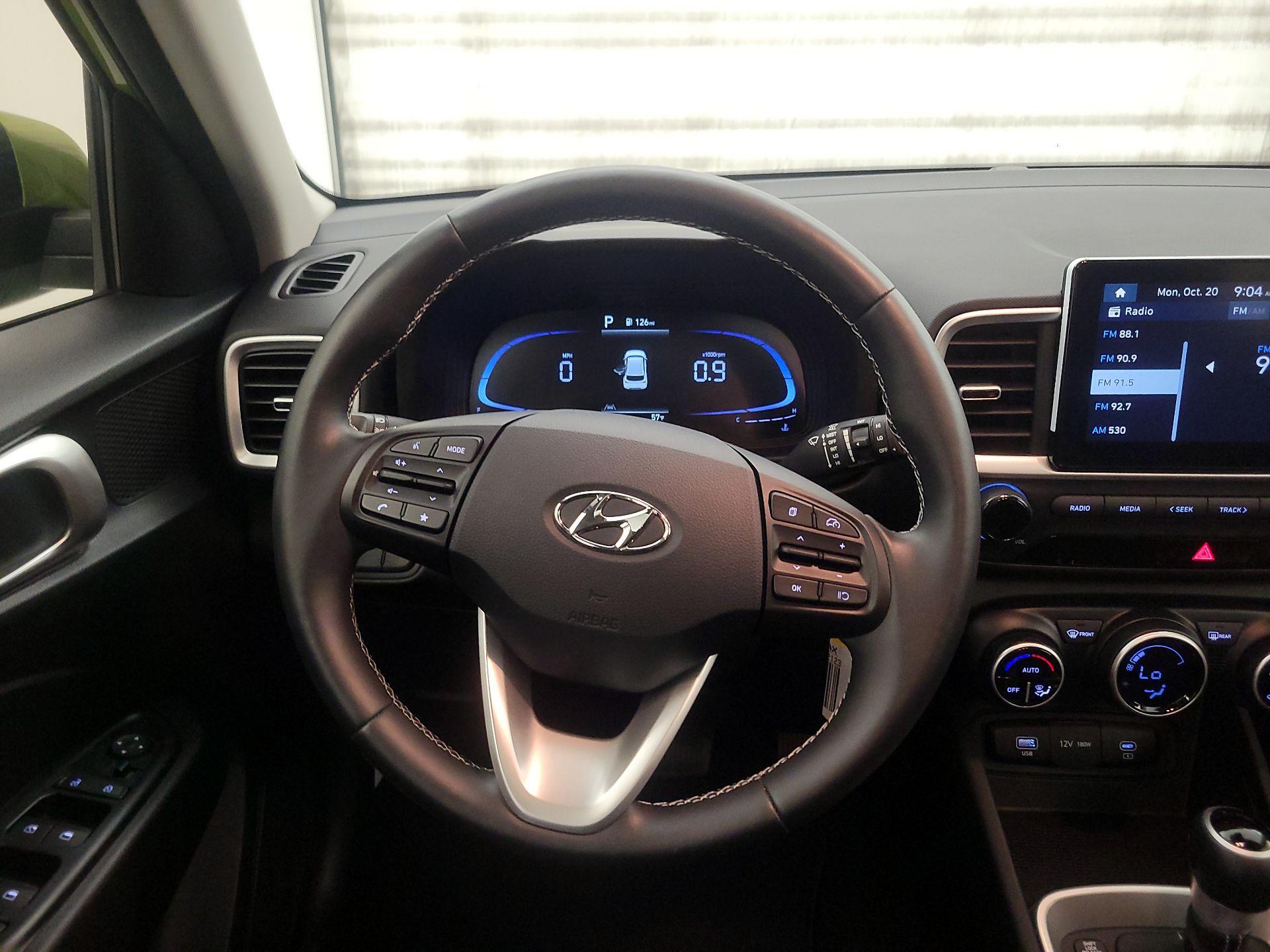 Thumbnail: 2023 Hyundai Venue - 10