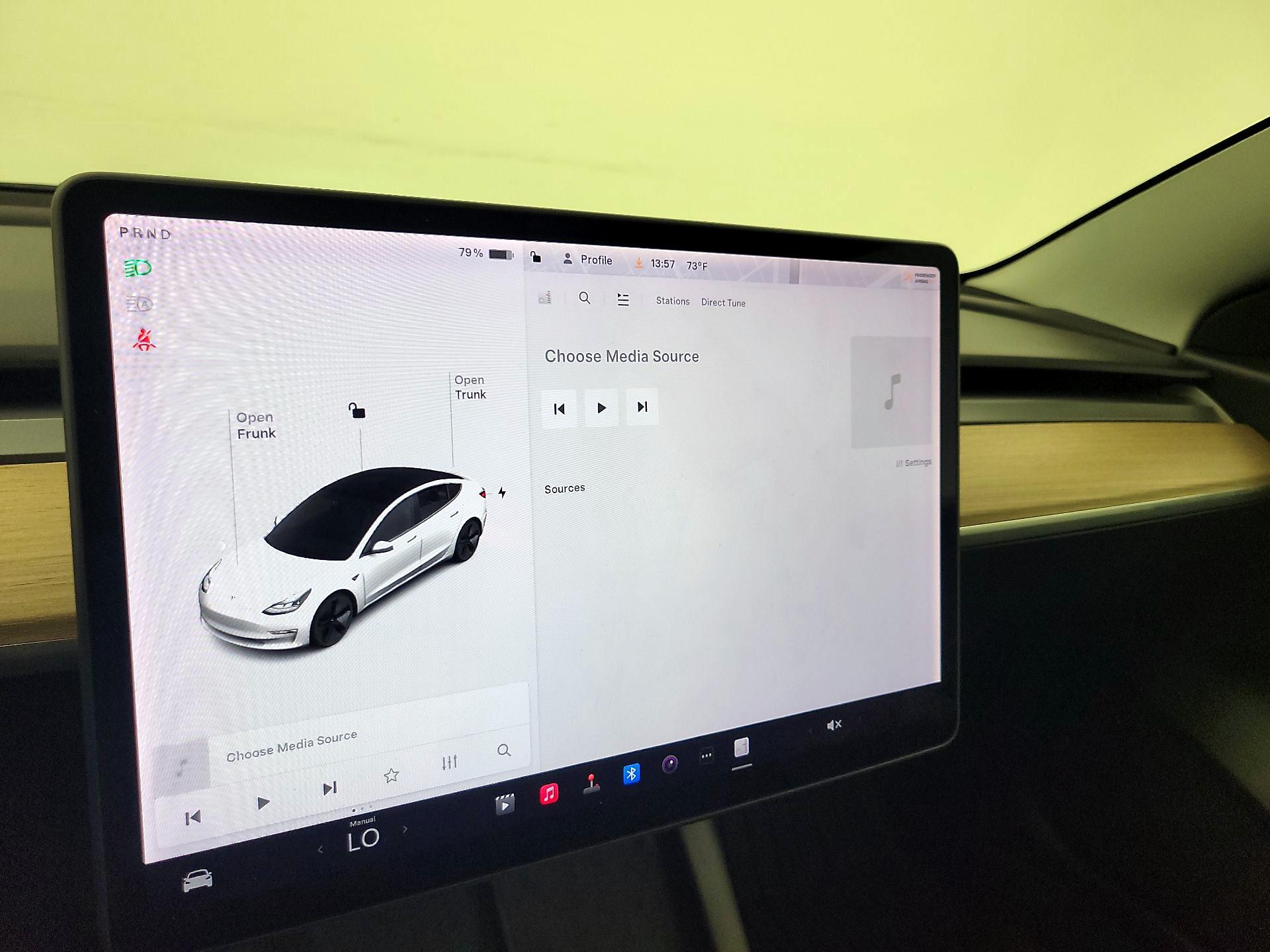 Thumbnail: 2021 Tesla Model 3 - 15