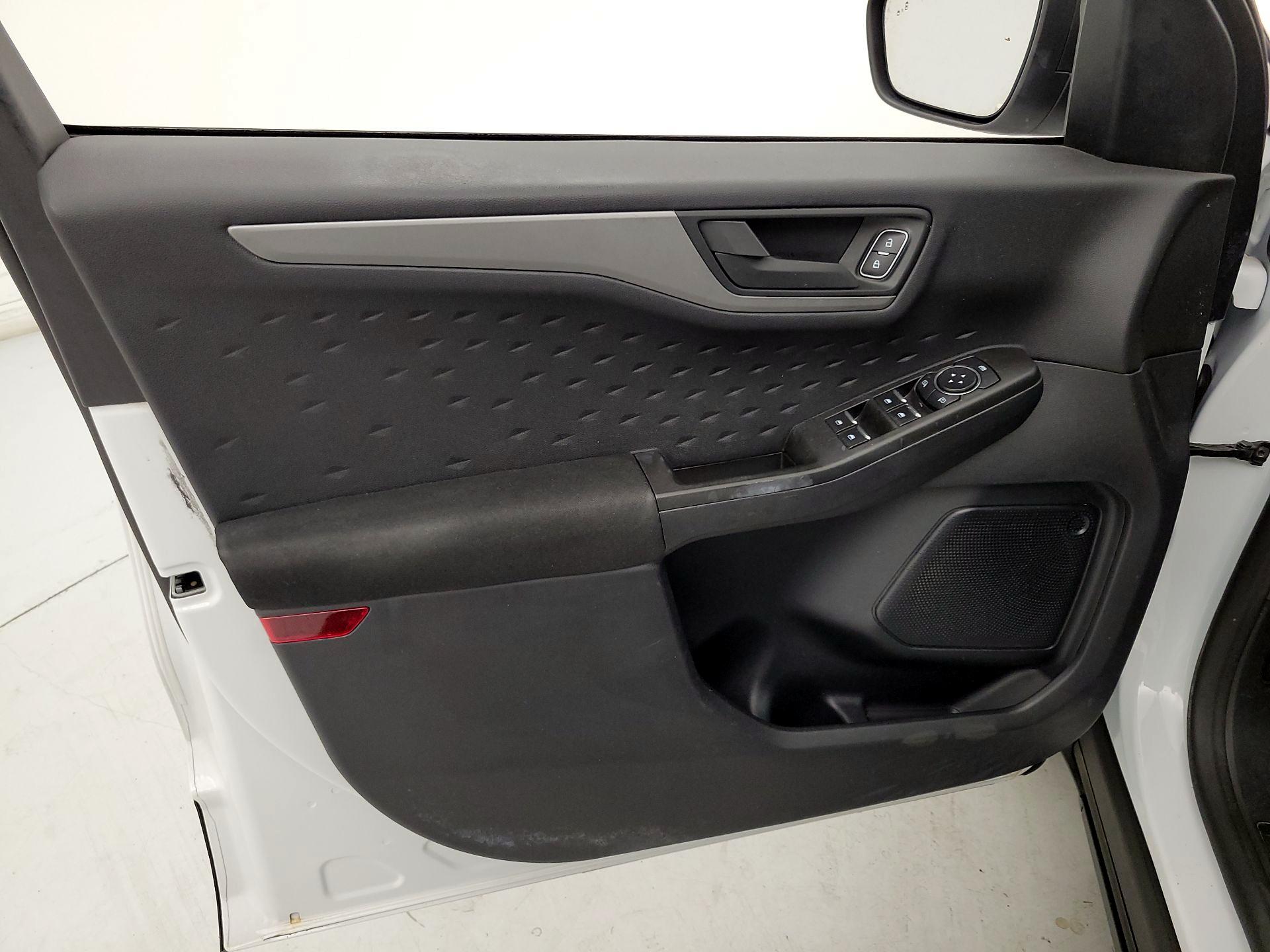 Thumbnail: 2020 Ford Escape - 12