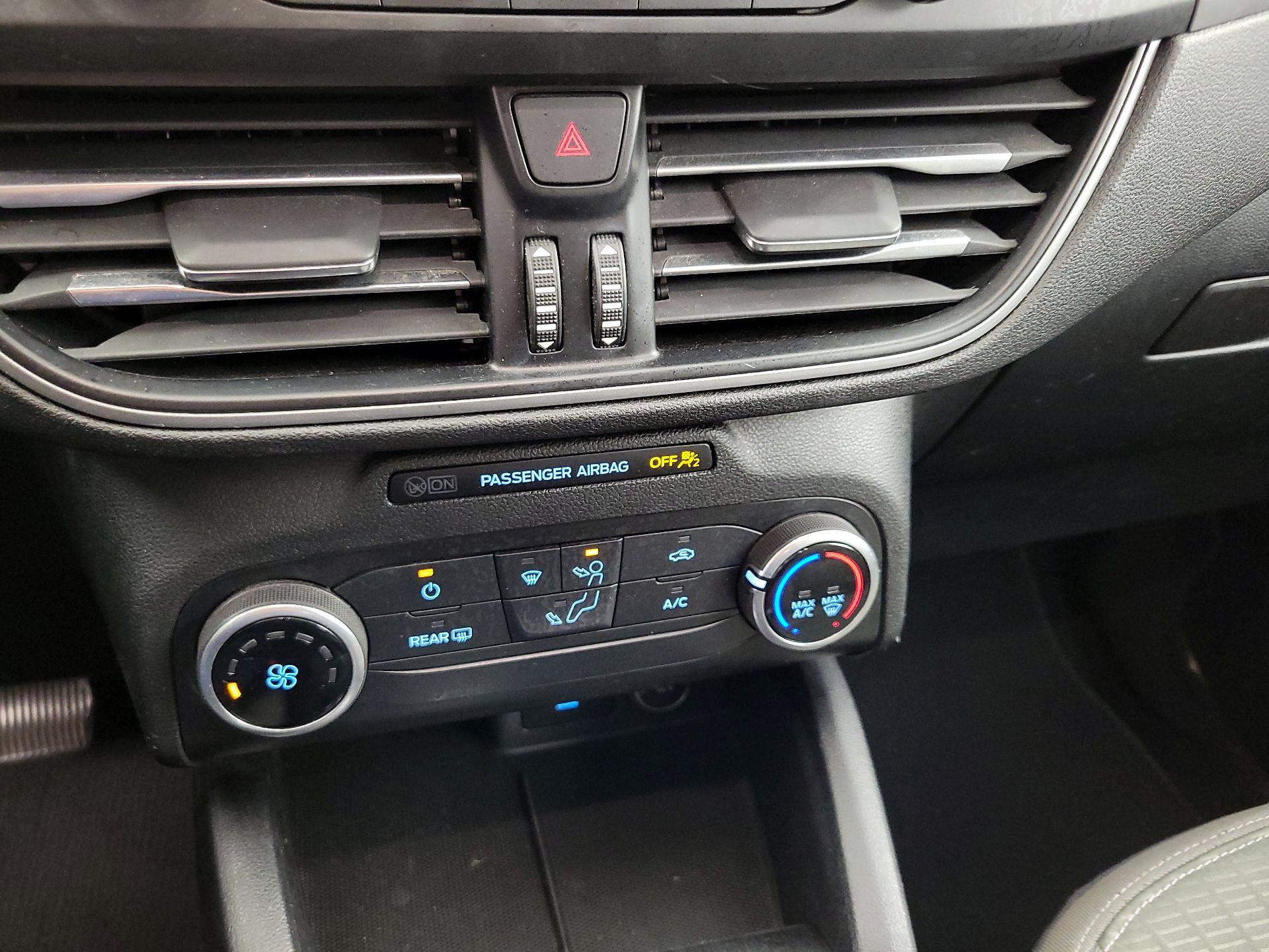 Thumbnail: 2020 Ford Escape - 16