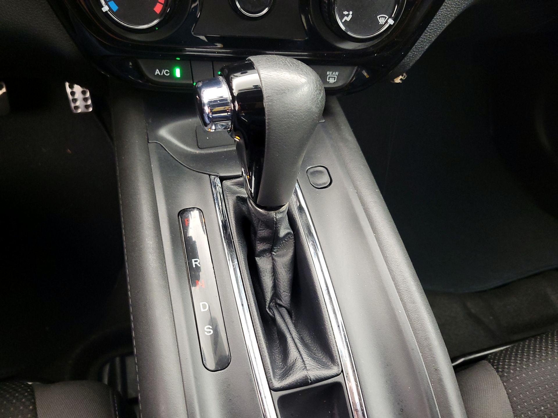 Thumbnail: 2022 Honda HR-V - 17