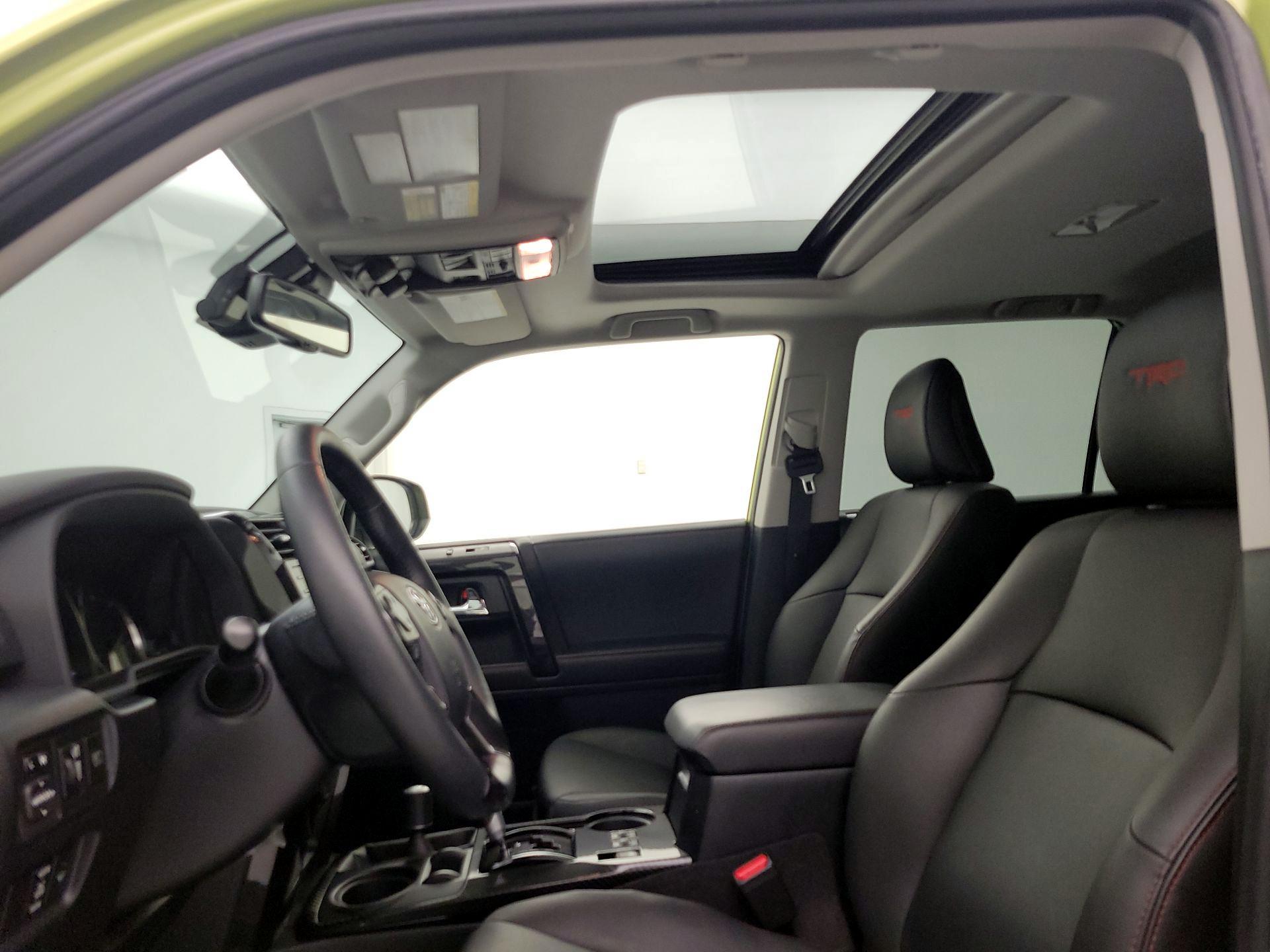 Thumbnail: 2022 Toyota 4Runner - 19