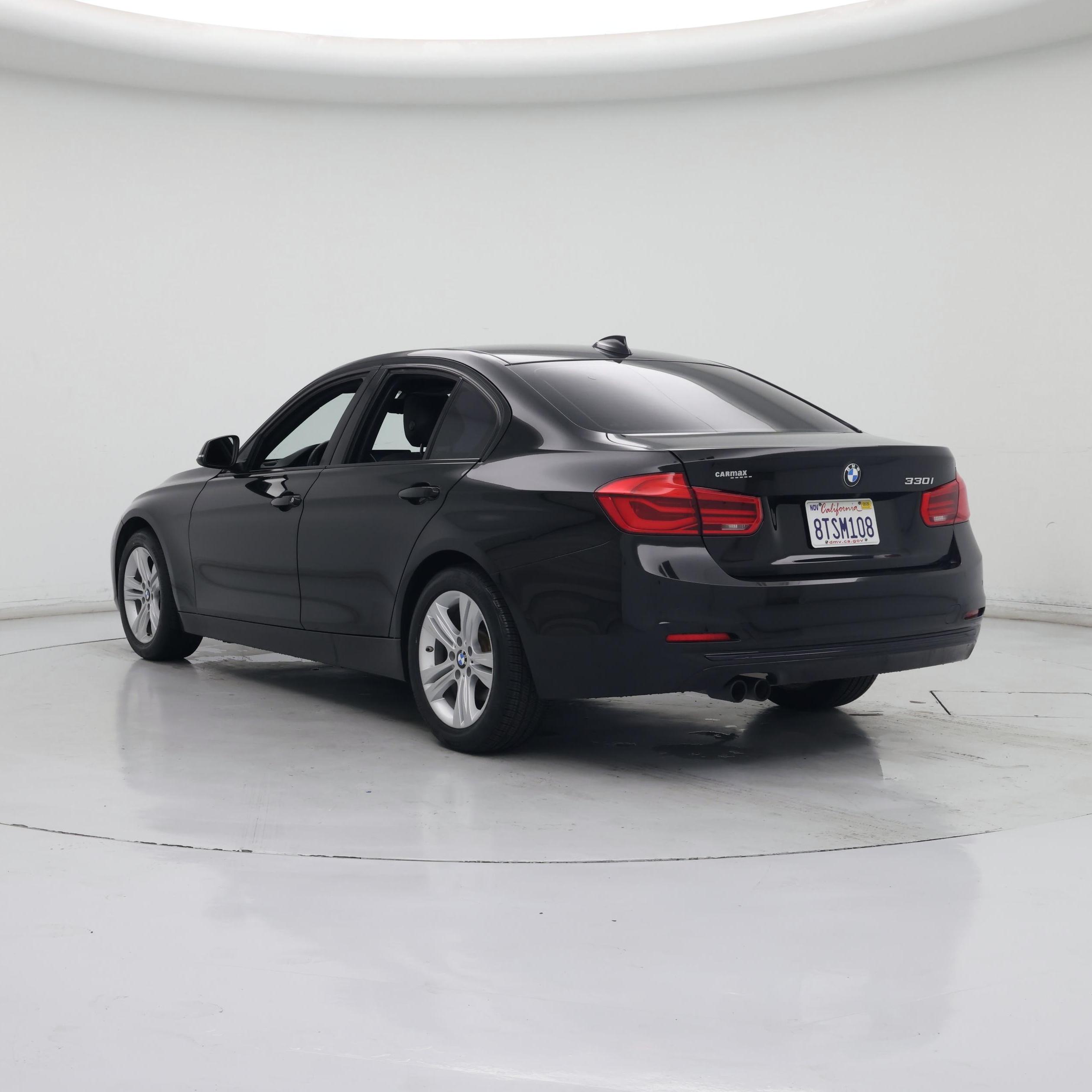 Thumbnail: 2017 BMW 3 Series - 2