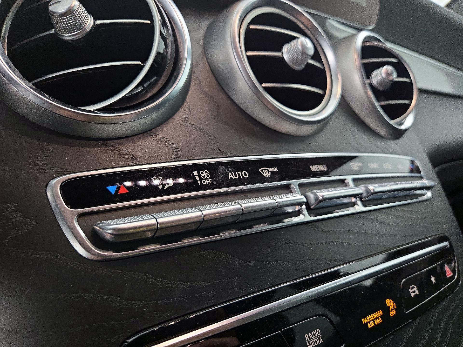 Thumbnail: 2021 Mercedes-Benz GLC - 16