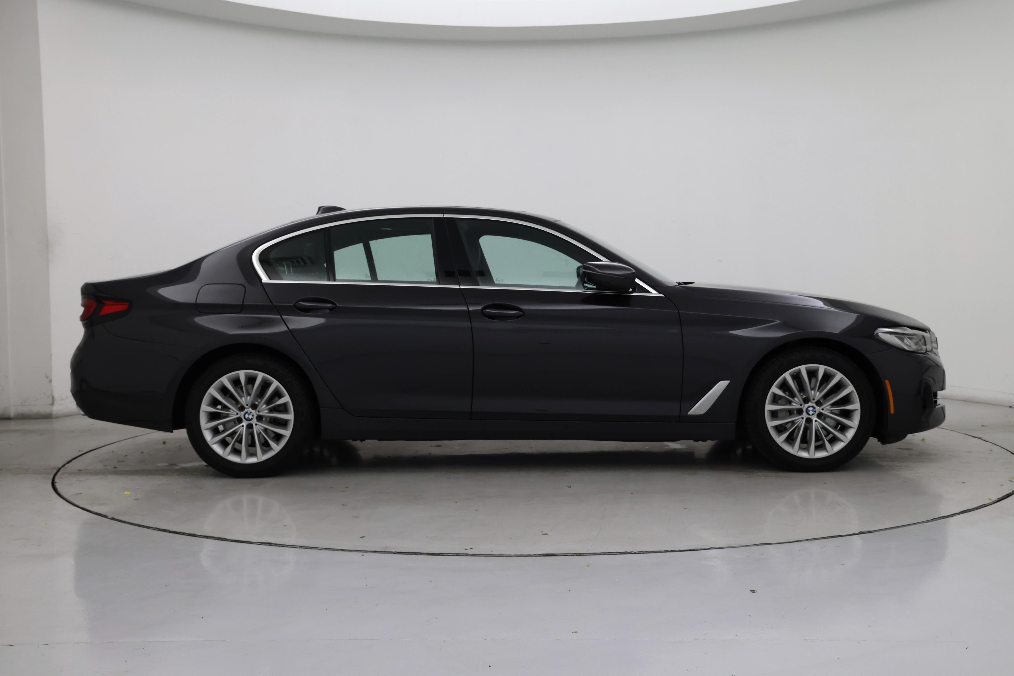 Thumbnail: 2023 BMW 5 Series - 7