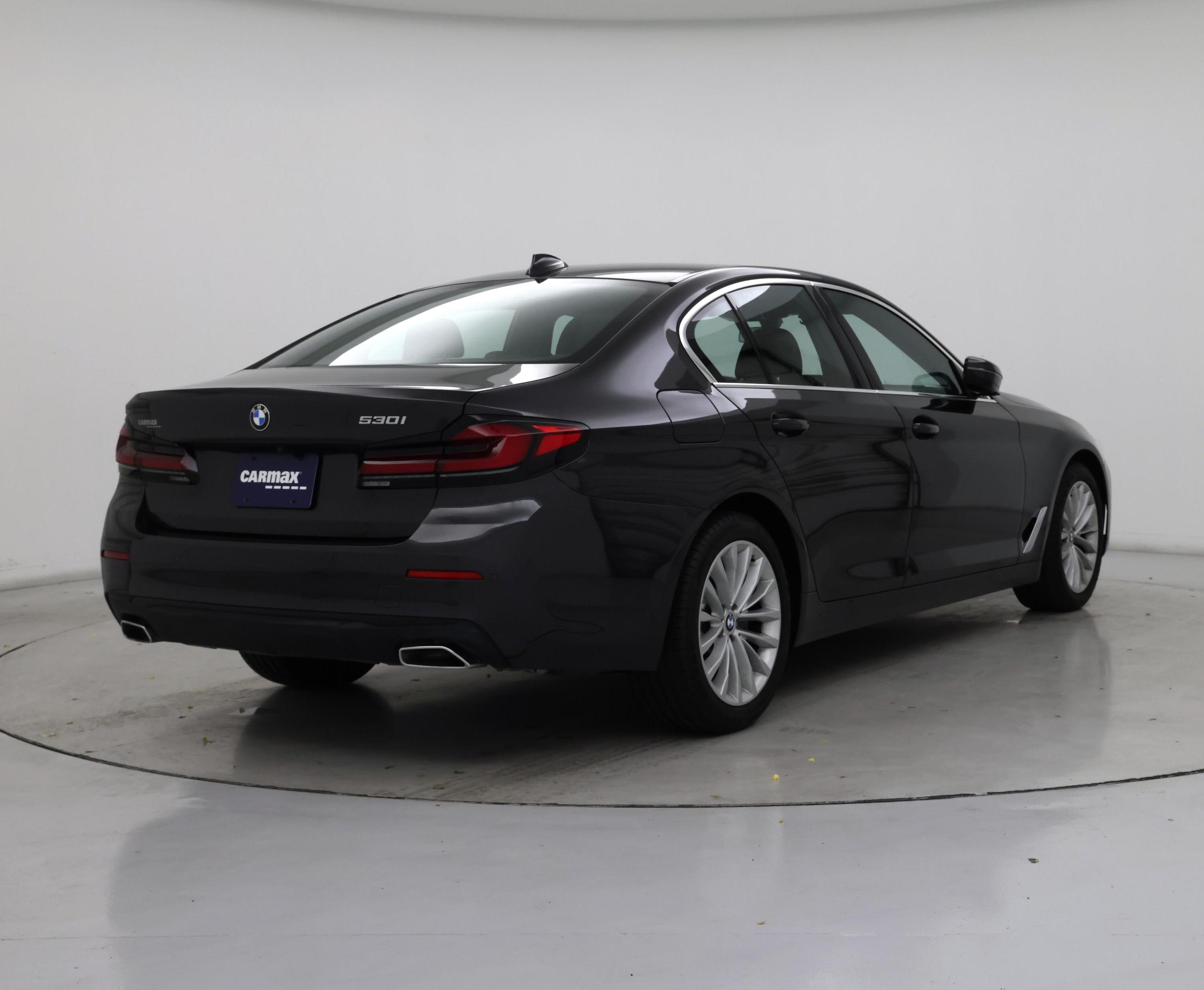 Thumbnail: 2023 BMW 5 Series - 8