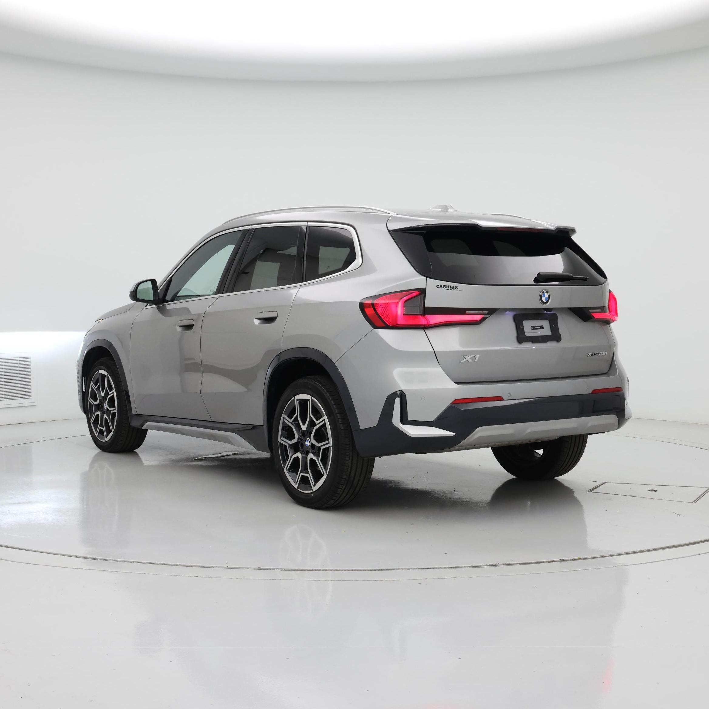 Thumbnail: 2023 BMW X1 - 2