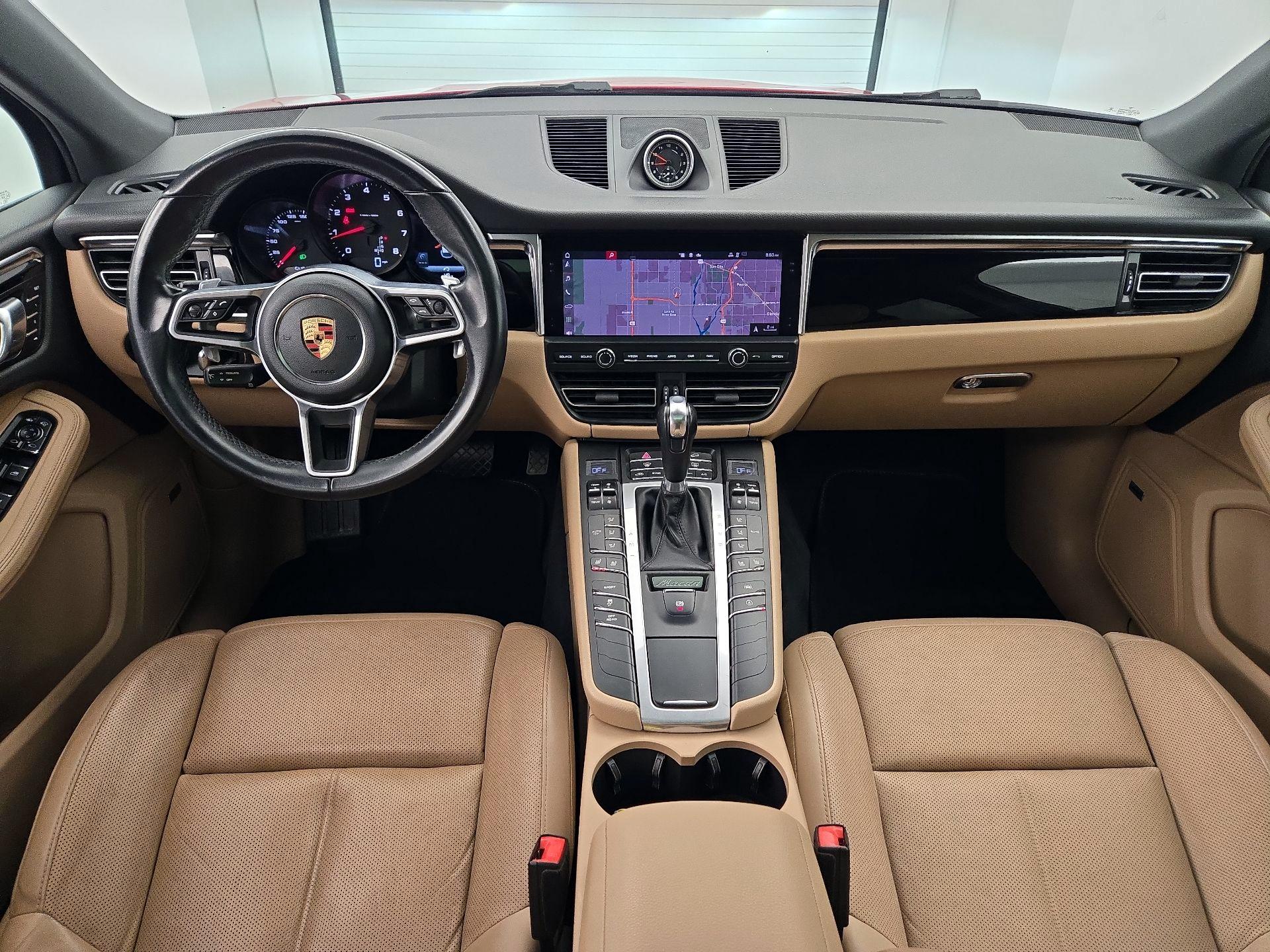 Thumbnail: 2020 Porsche Macan - 9