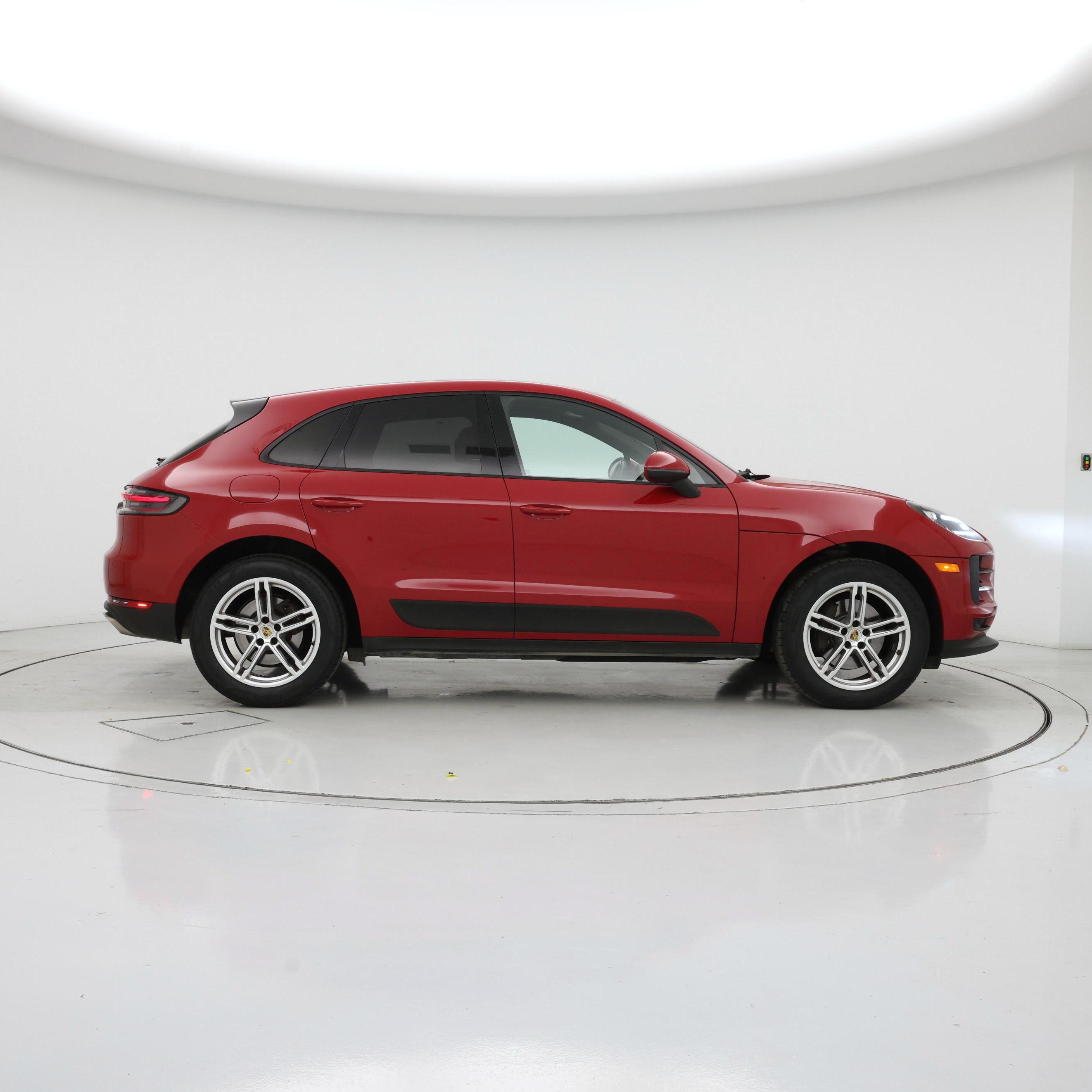 Thumbnail: 2020 Porsche Macan - 7