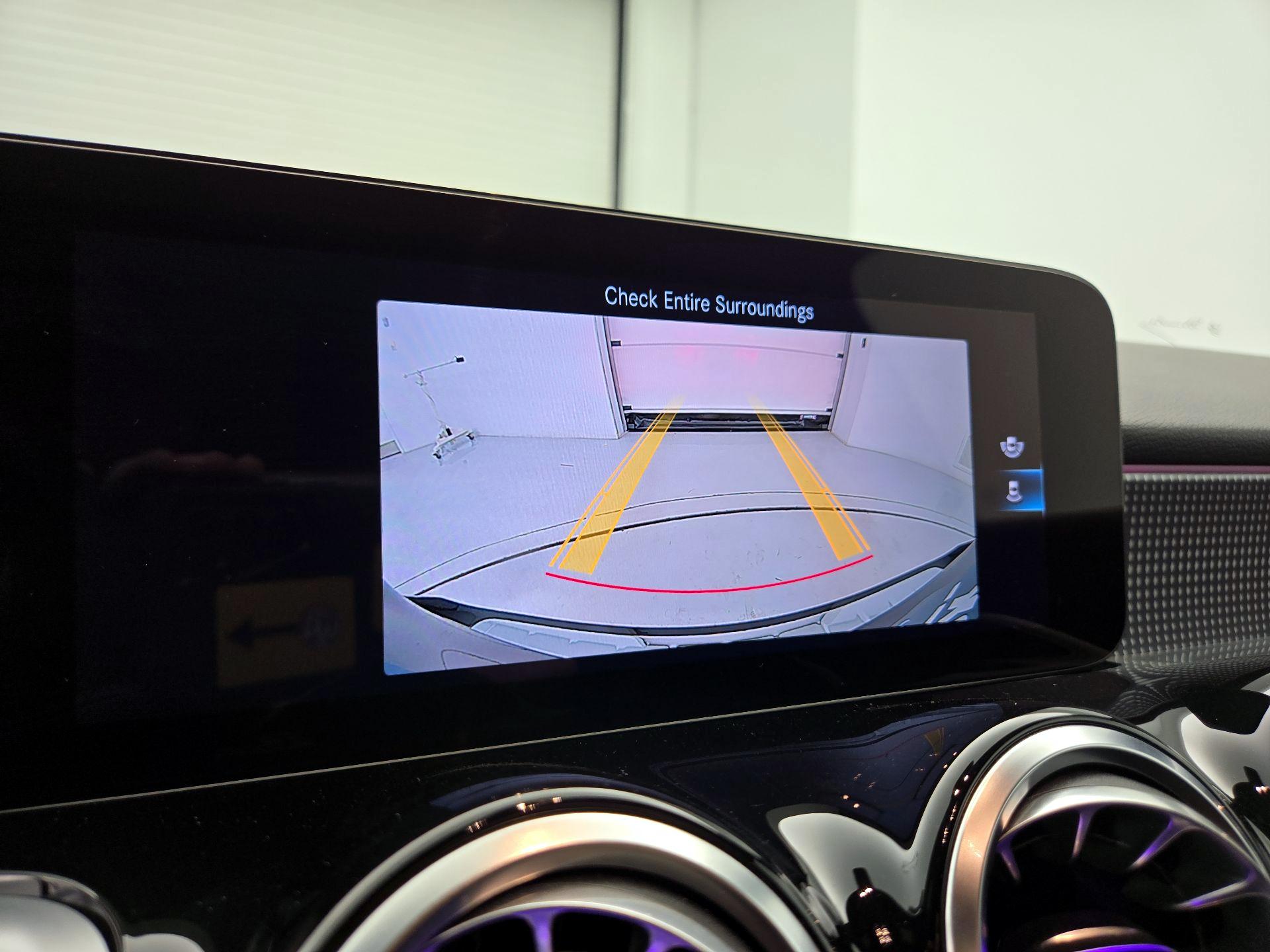 Thumbnail: 2022 Mercedes-Benz GLB - 14