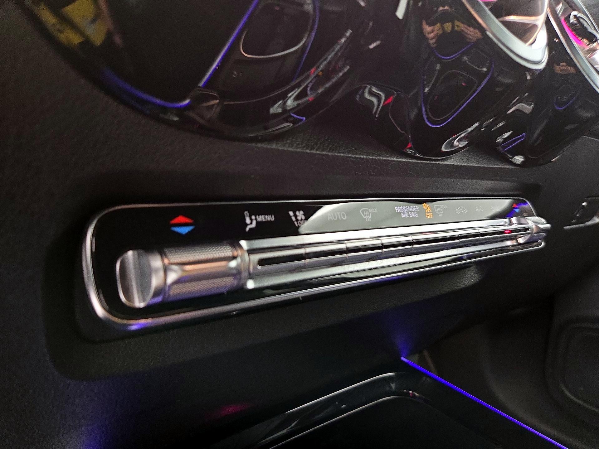 Thumbnail: 2022 Mercedes-Benz GLB - 16