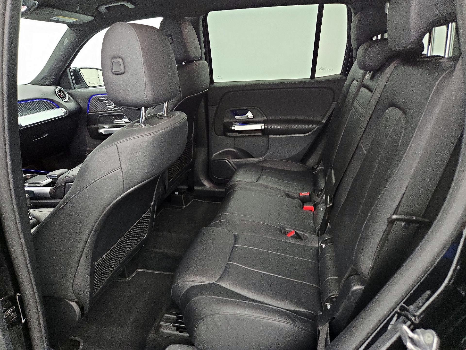 Thumbnail: 2022 Mercedes-Benz GLB - 19