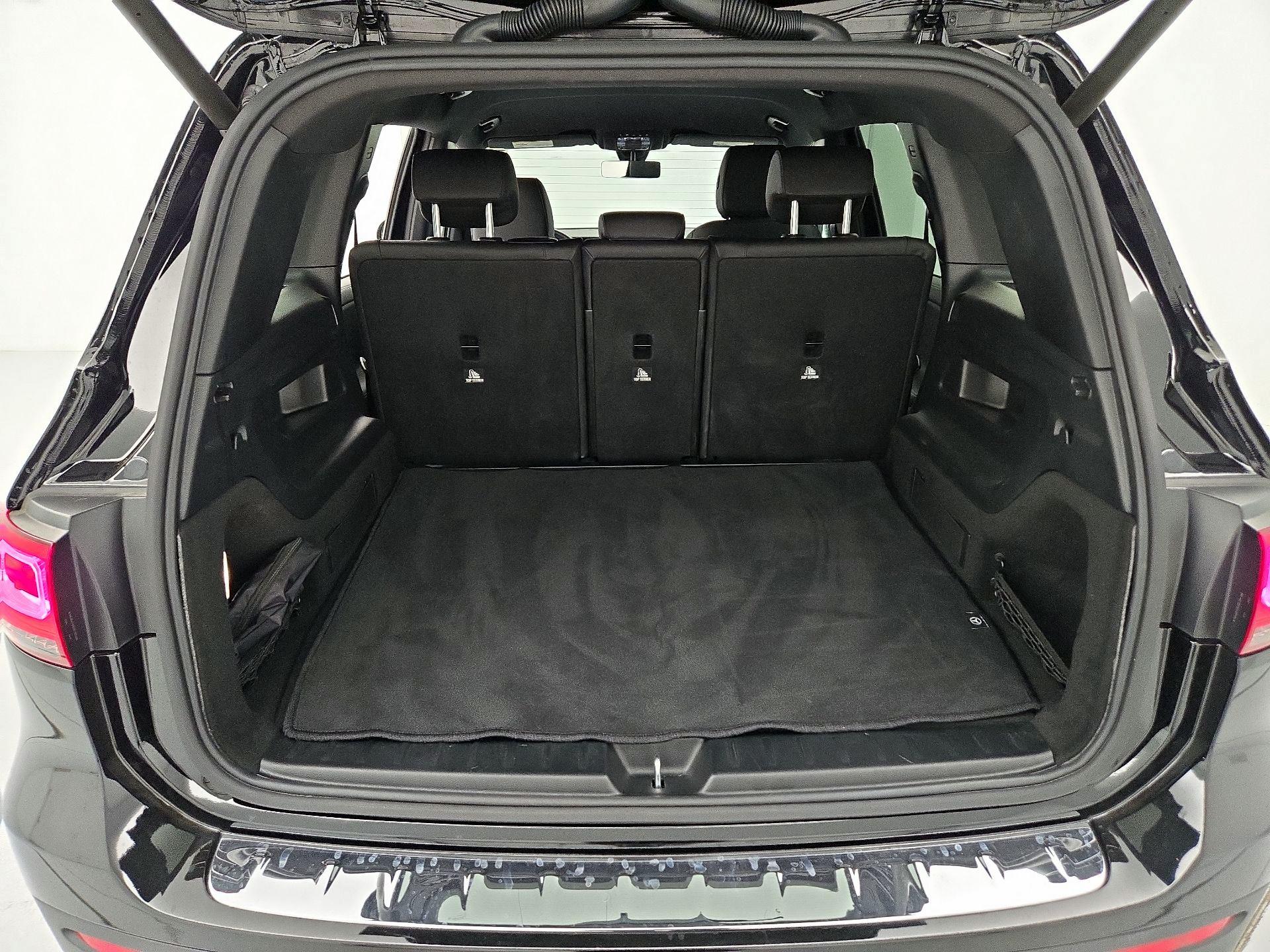 Thumbnail: 2022 Mercedes-Benz GLB - 20