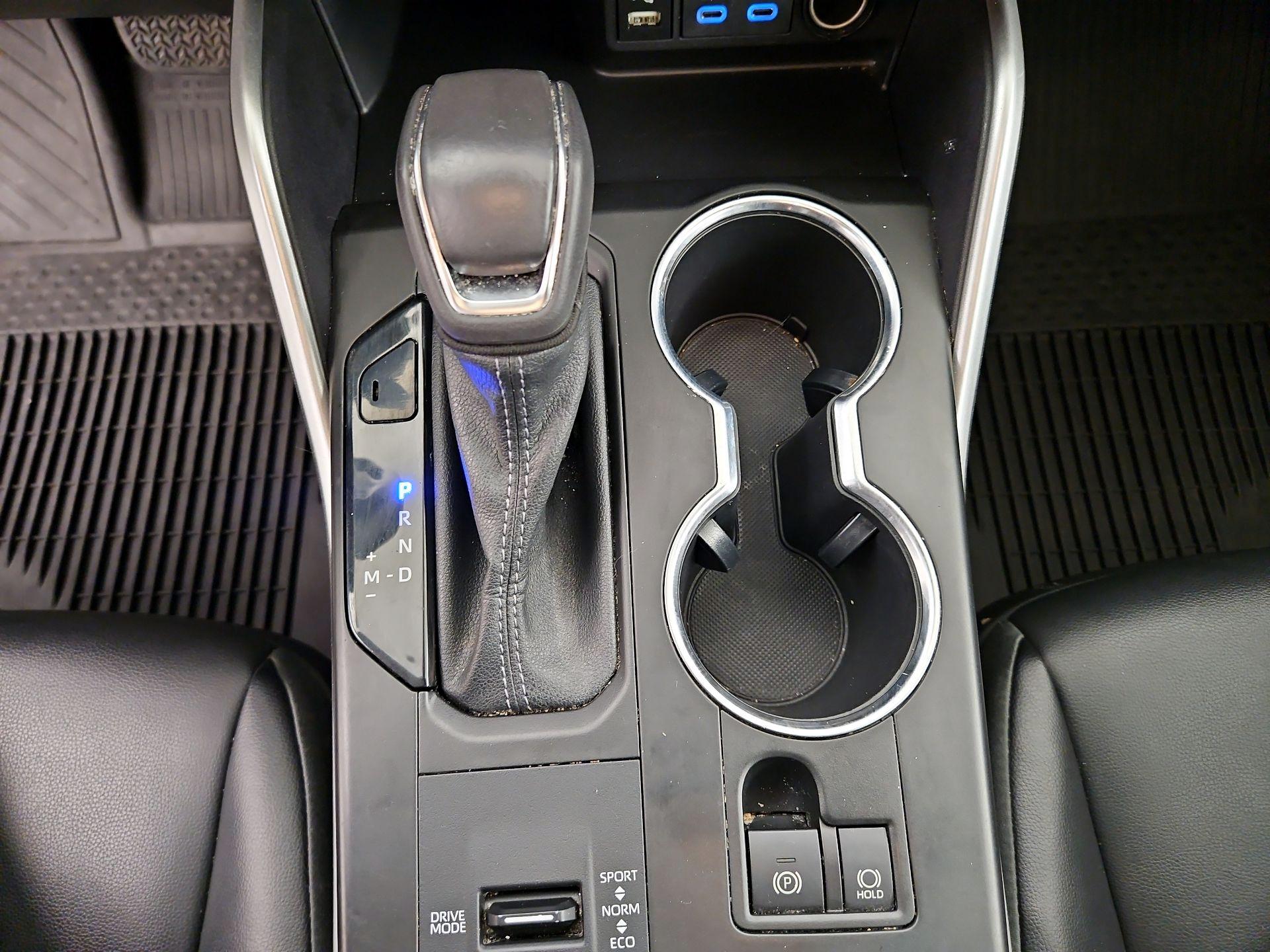 Thumbnail: 2022 Toyota Highlander - 18