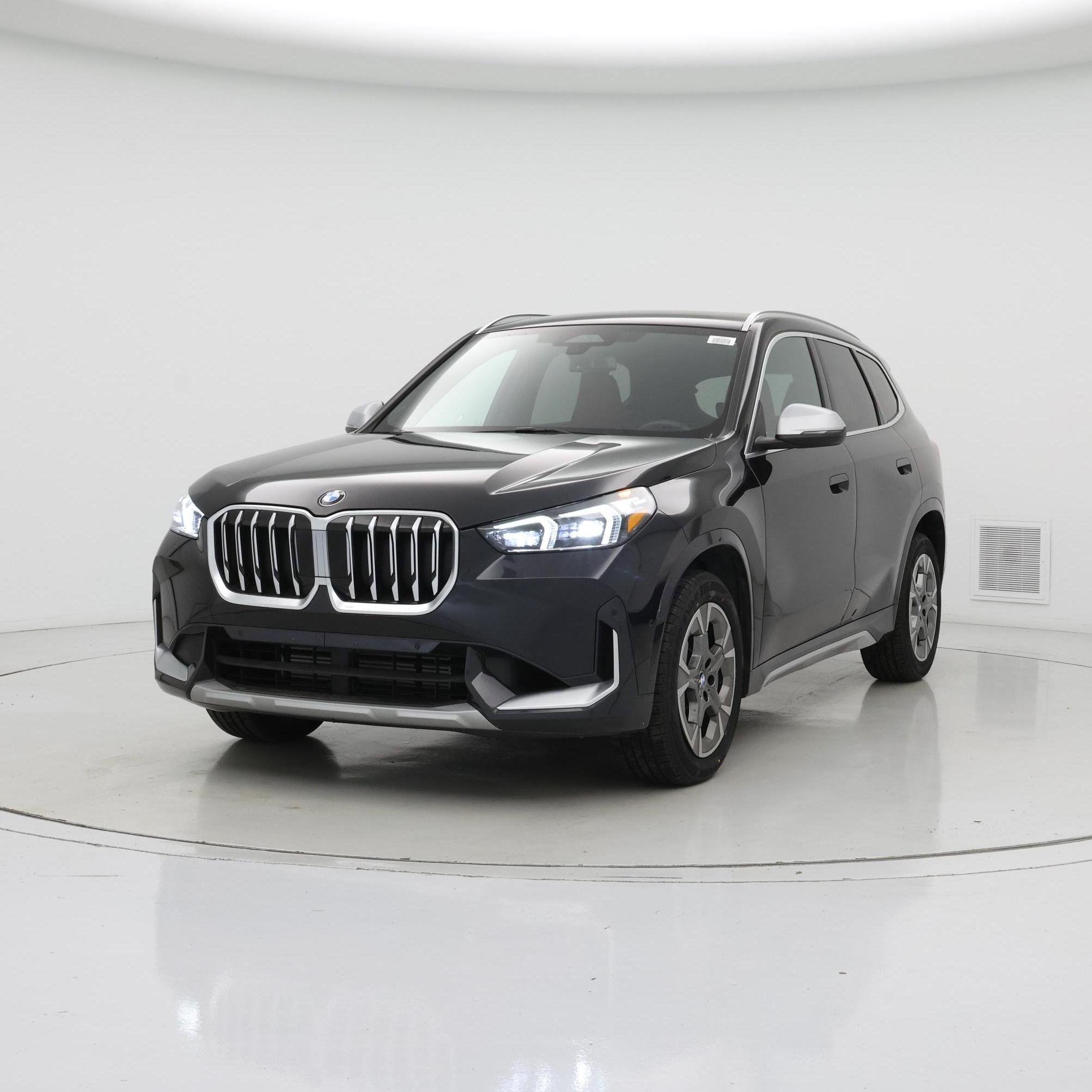 Thumbnail: 2023 BMW X1 - 4