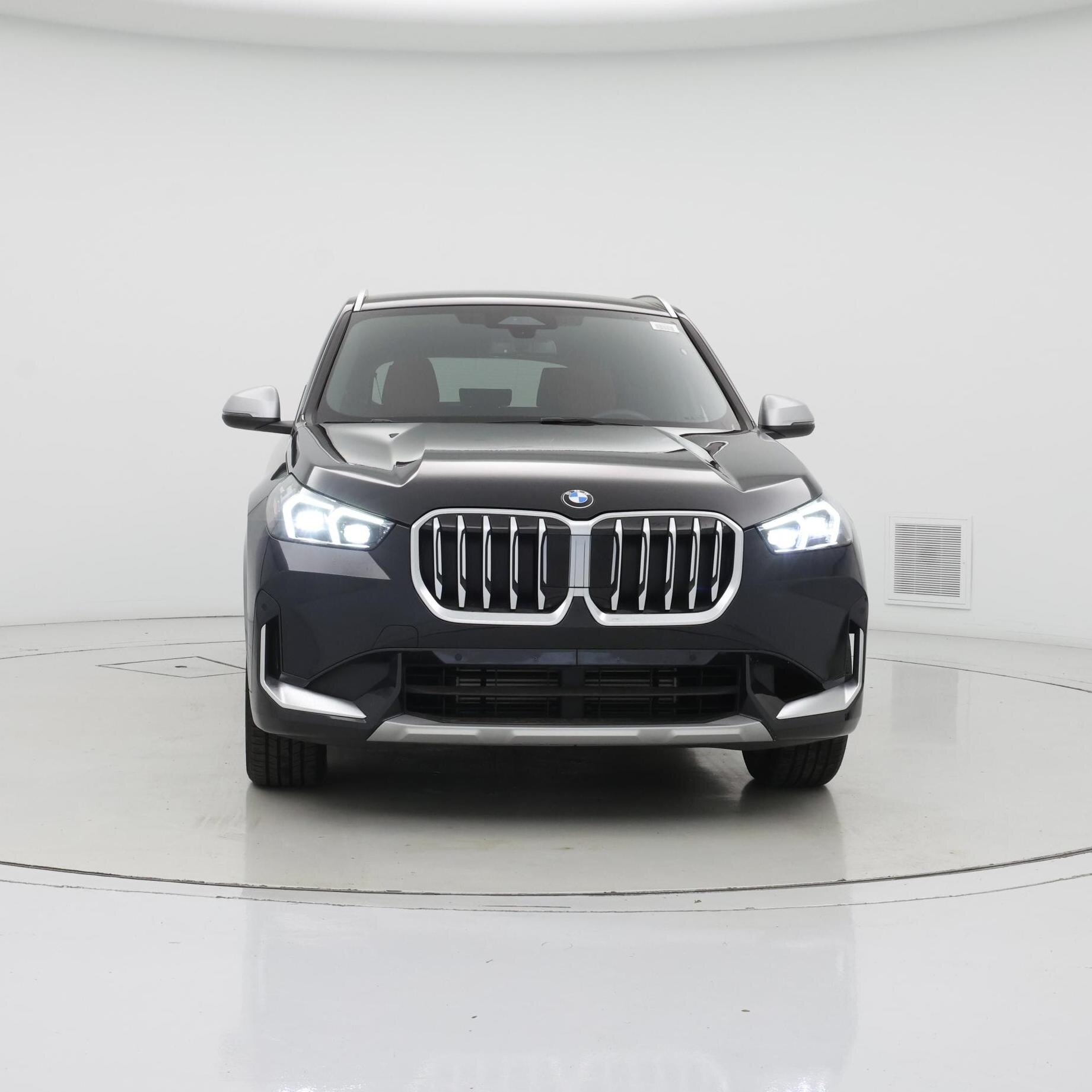 Thumbnail: 2023 BMW X1 - 5