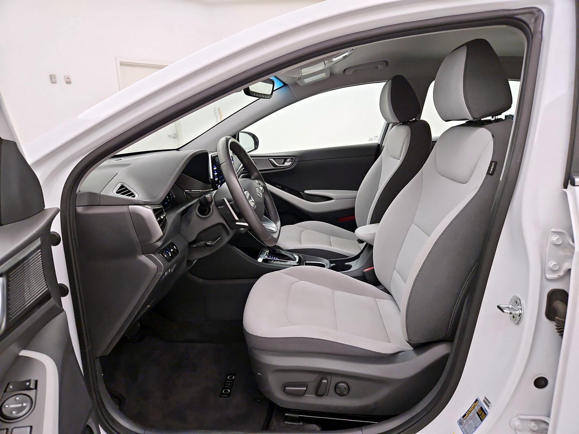 Thumbnail: 2021 Hyundai Ioniq - 11