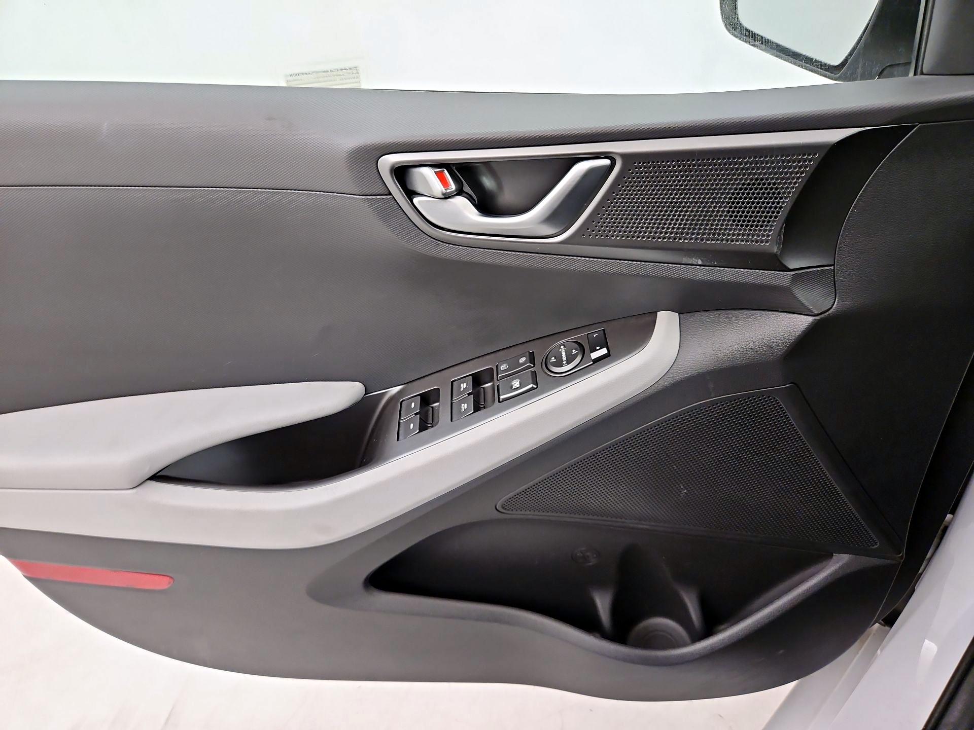 Thumbnail: 2021 Hyundai Ioniq - 12