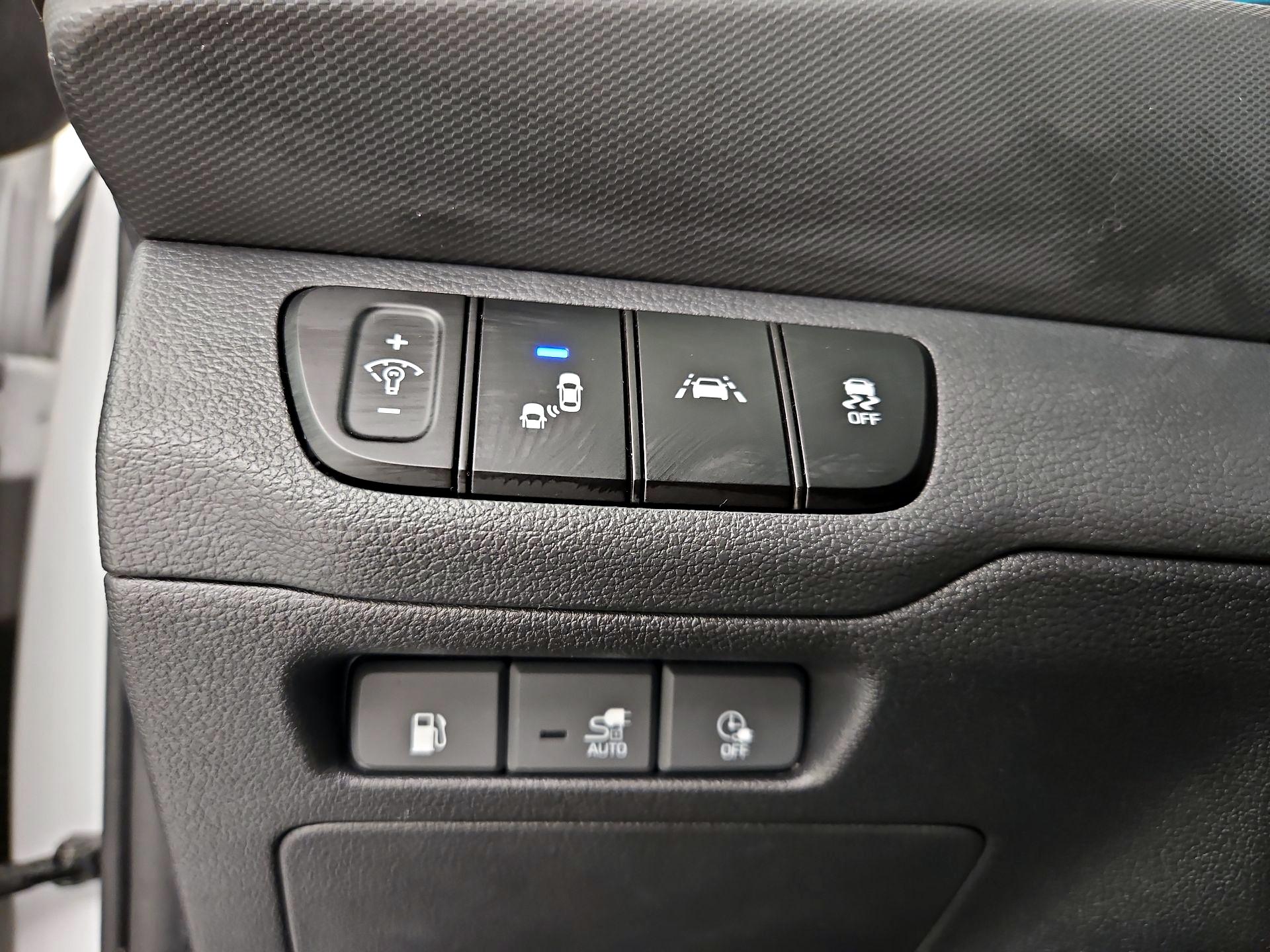 Thumbnail: 2021 Hyundai Ioniq - 13