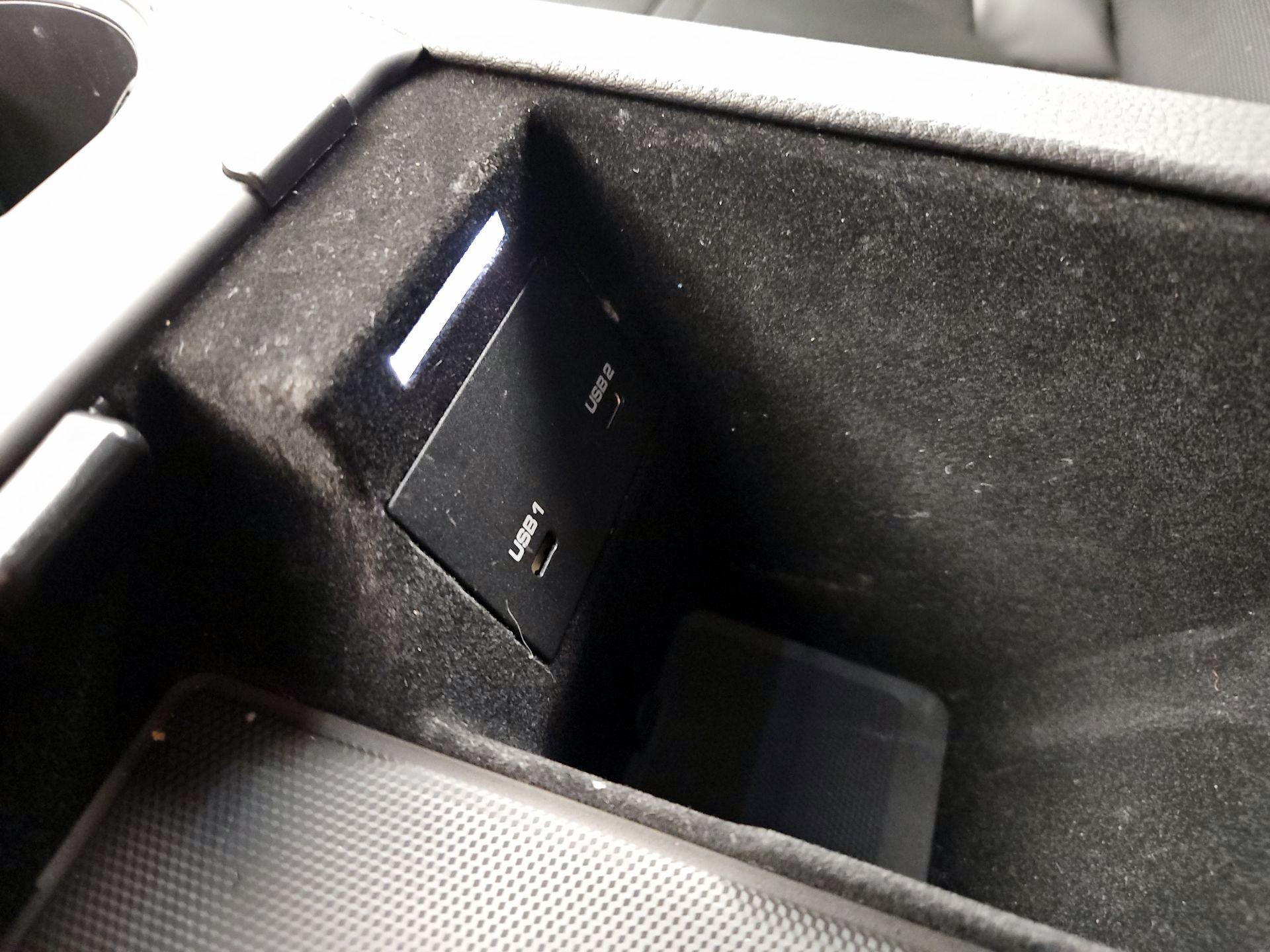 Thumbnail: 2021 Porsche Cayenne - 19