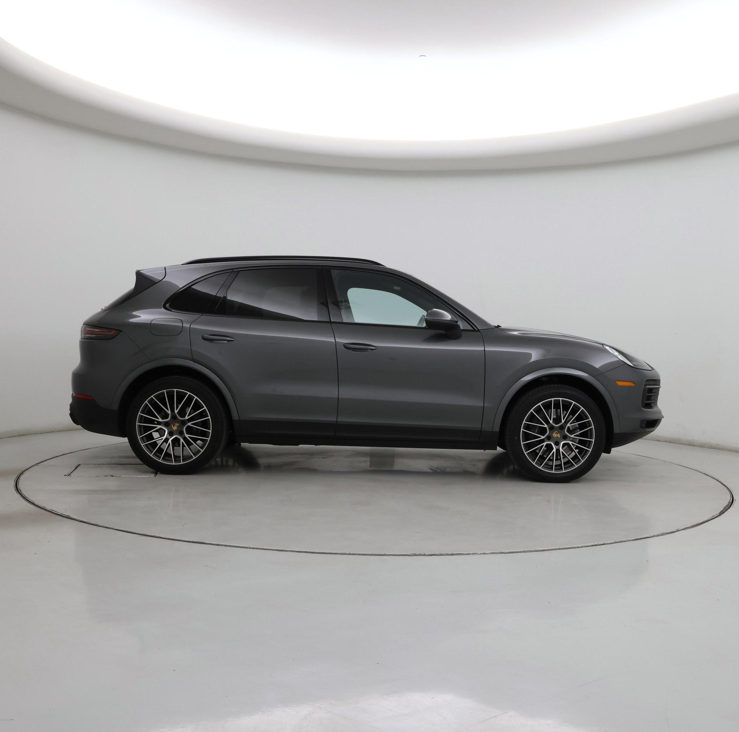 Thumbnail: 2021 Porsche Cayenne - 7