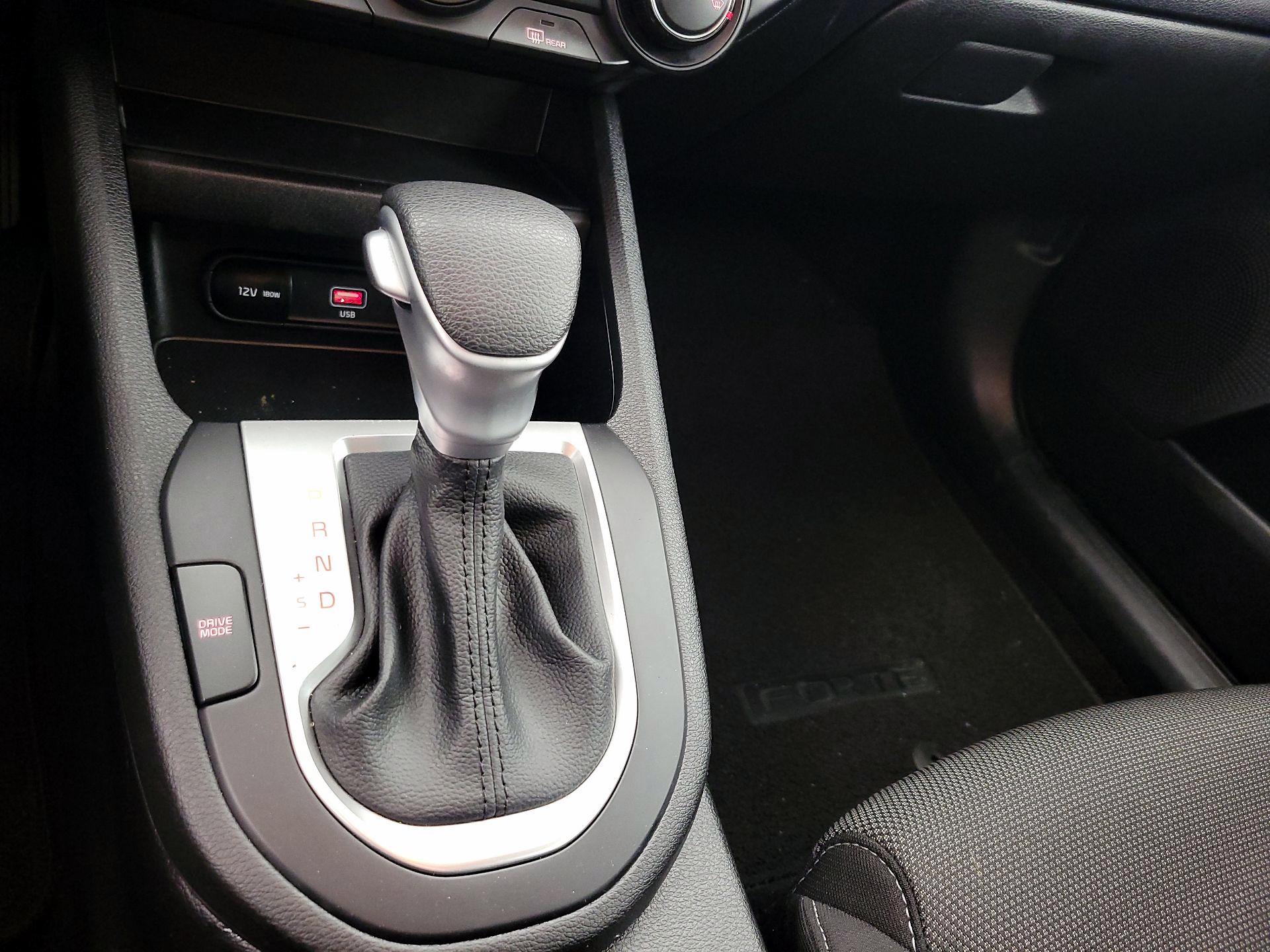 Thumbnail: 2023 Kia Forte - 17