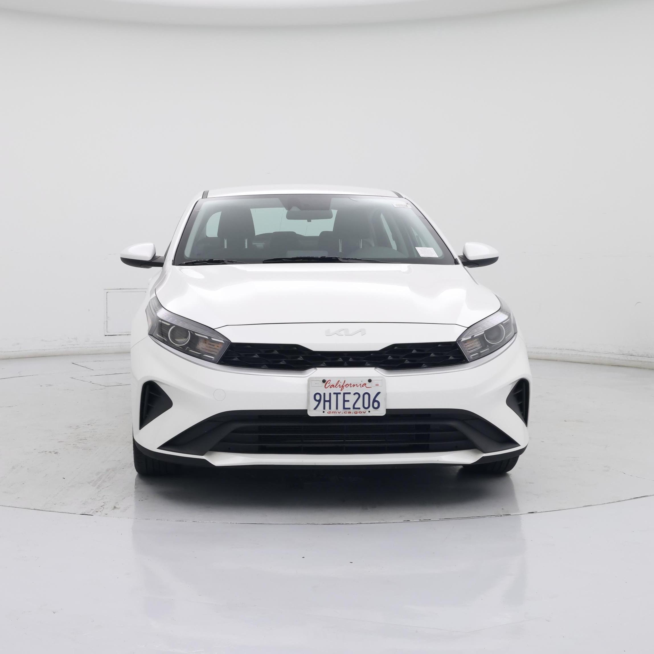Thumbnail: 2023 Kia Forte - 5