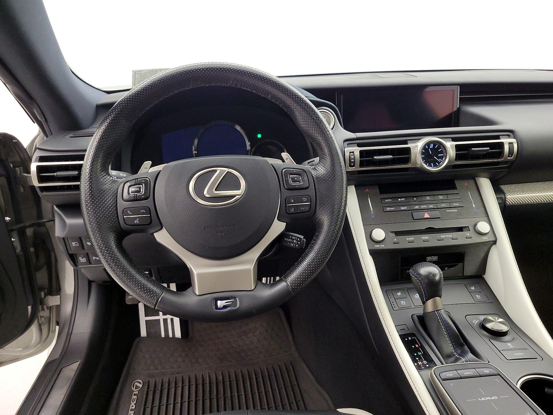 Thumbnail: 2020 Lexus RC - 10