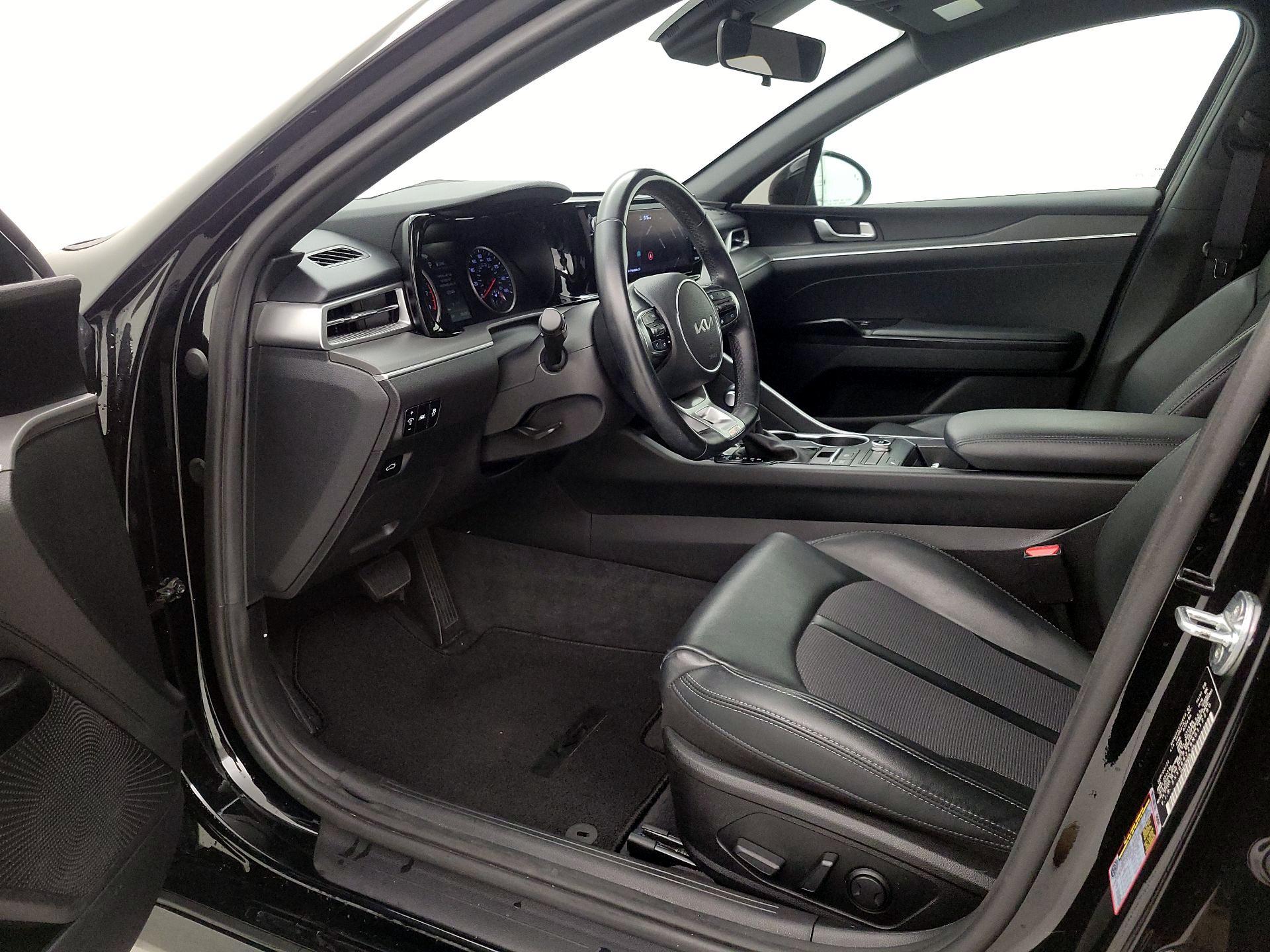 Thumbnail: 2022 Kia K5 - 11