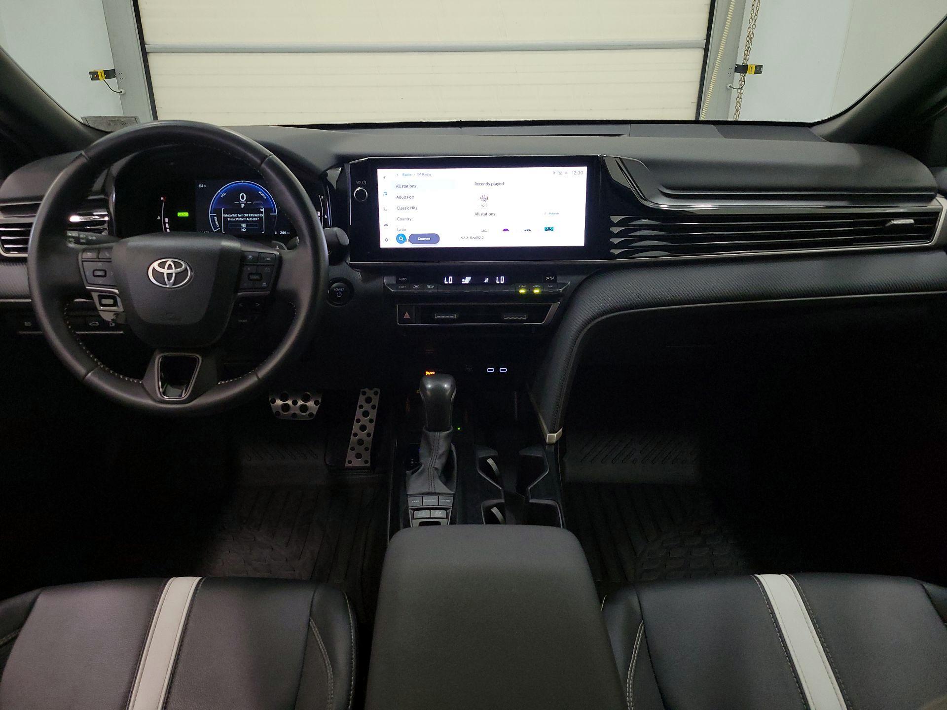 Thumbnail: 2025 Toyota Camry - 9