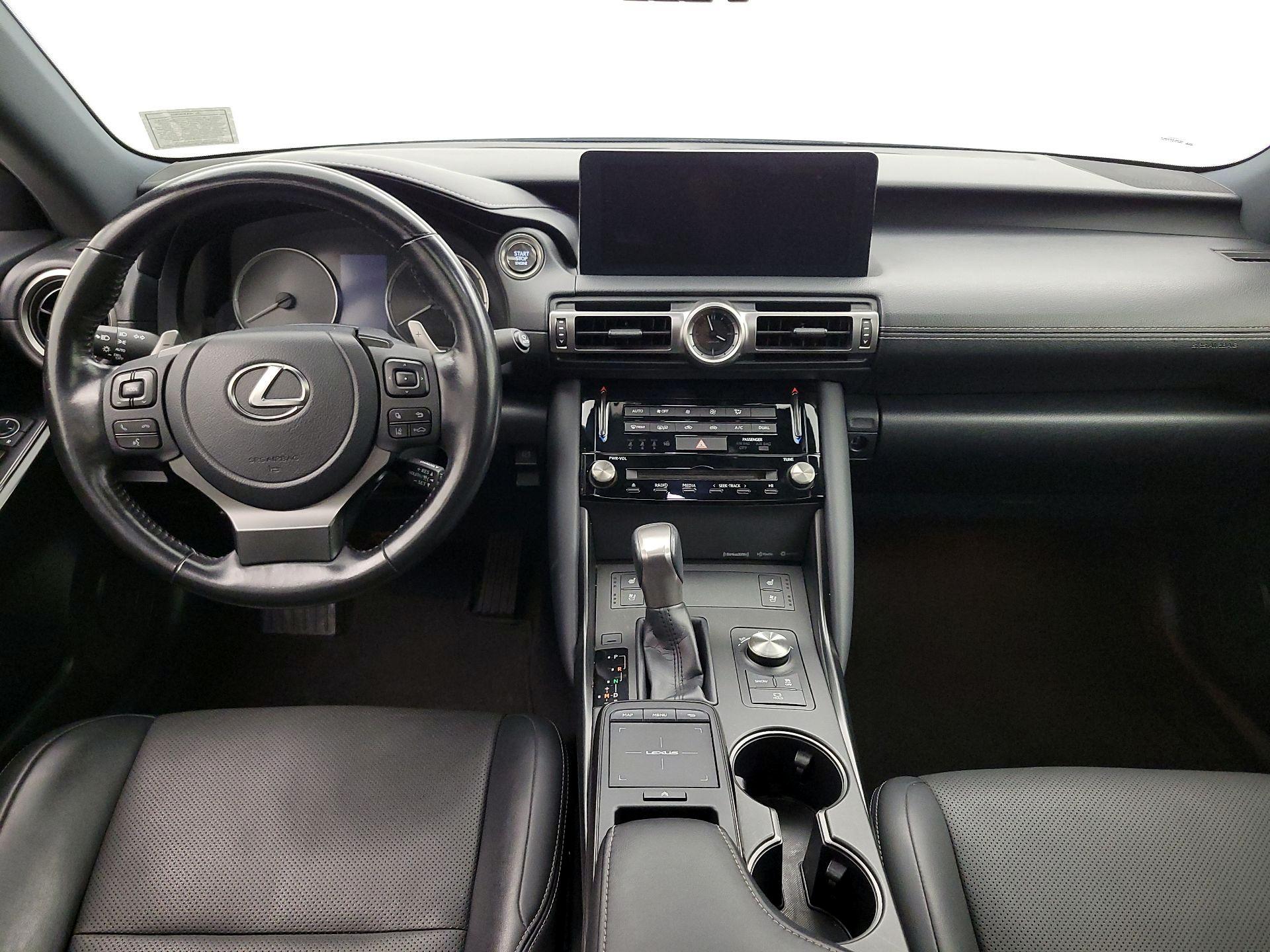 Thumbnail: 2021 Lexus IS - 9