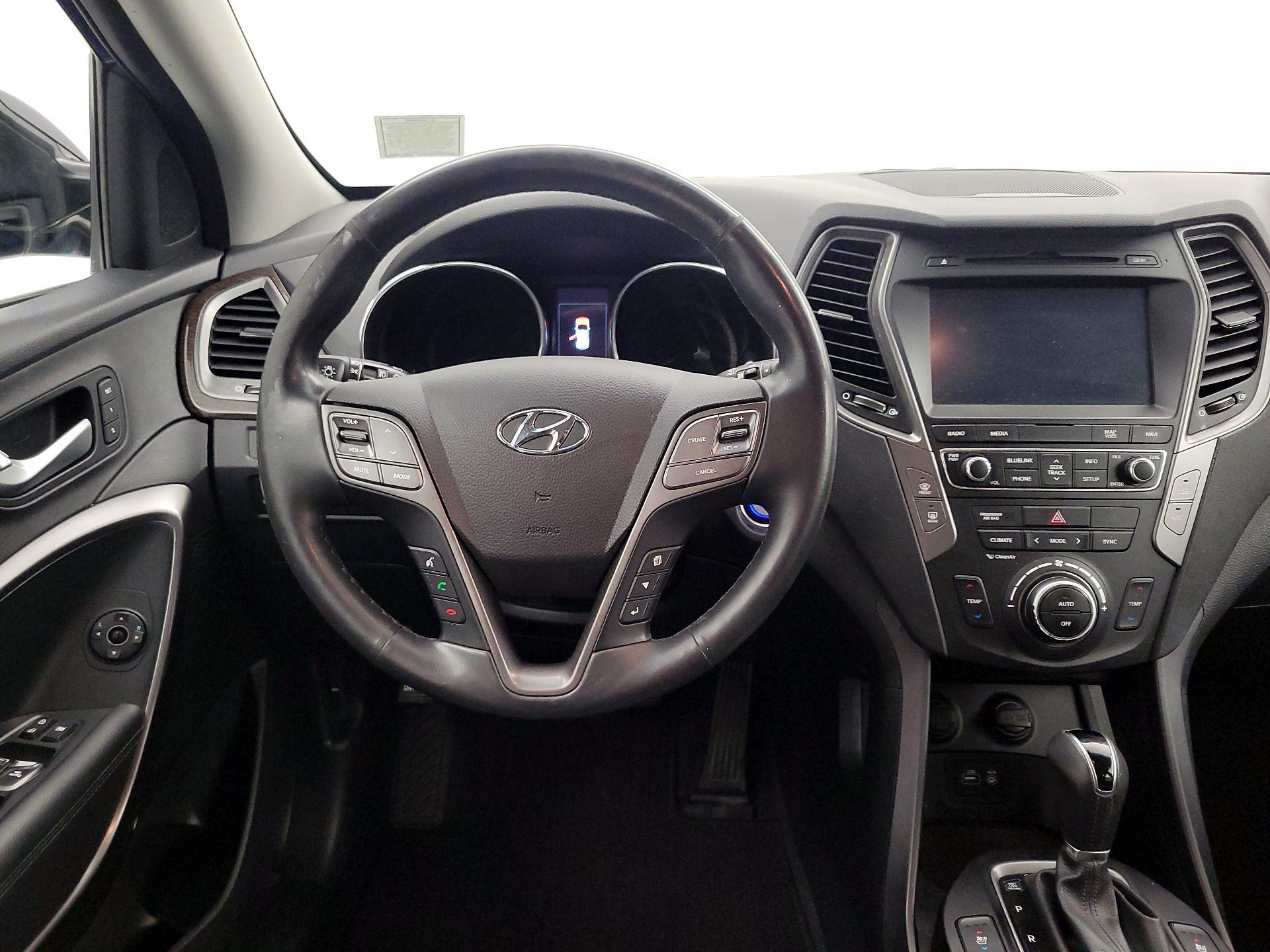 Thumbnail: 2017 Hyundai Santa Fe - 10