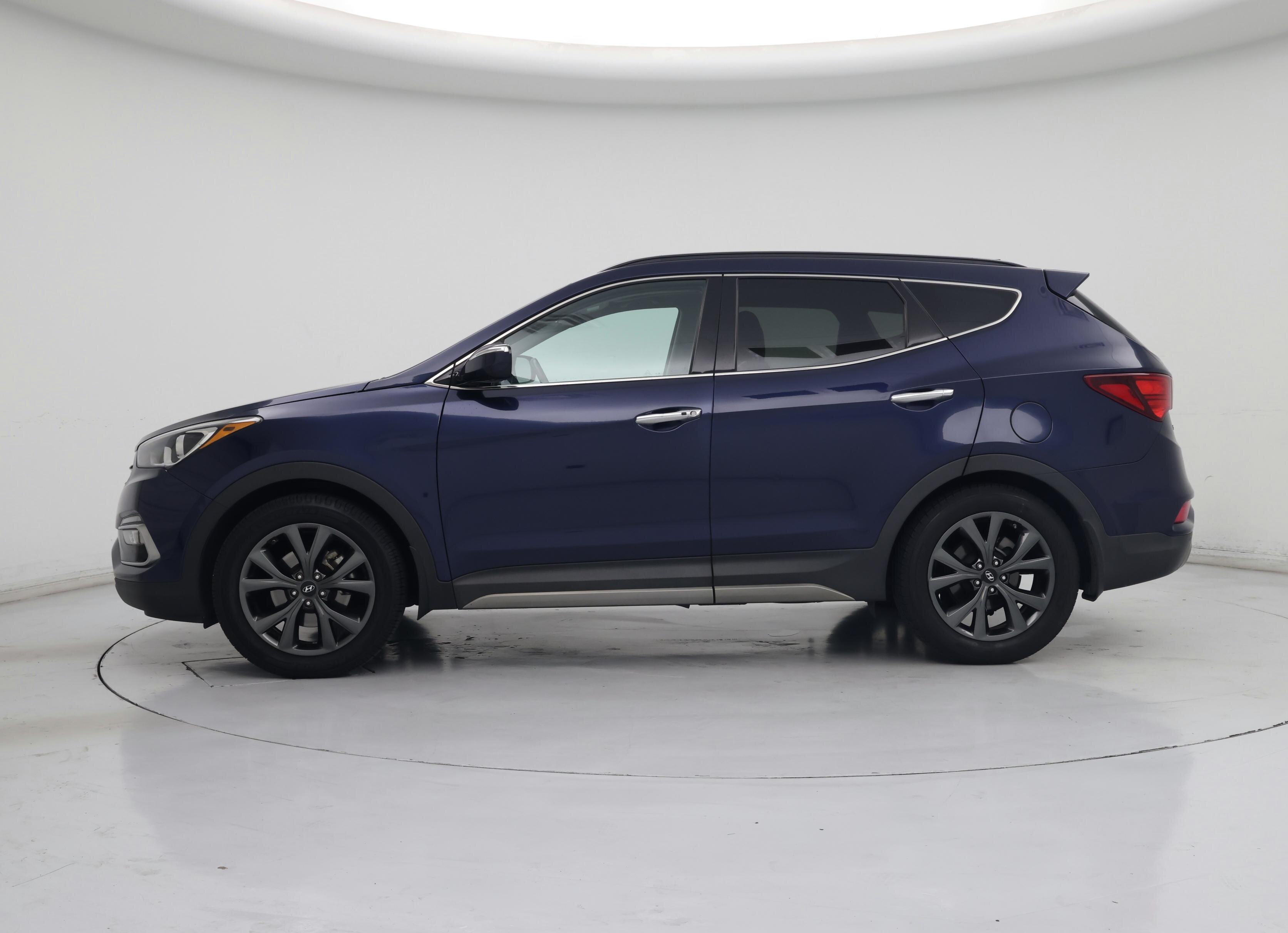 Thumbnail: 2017 Hyundai Santa Fe - 3