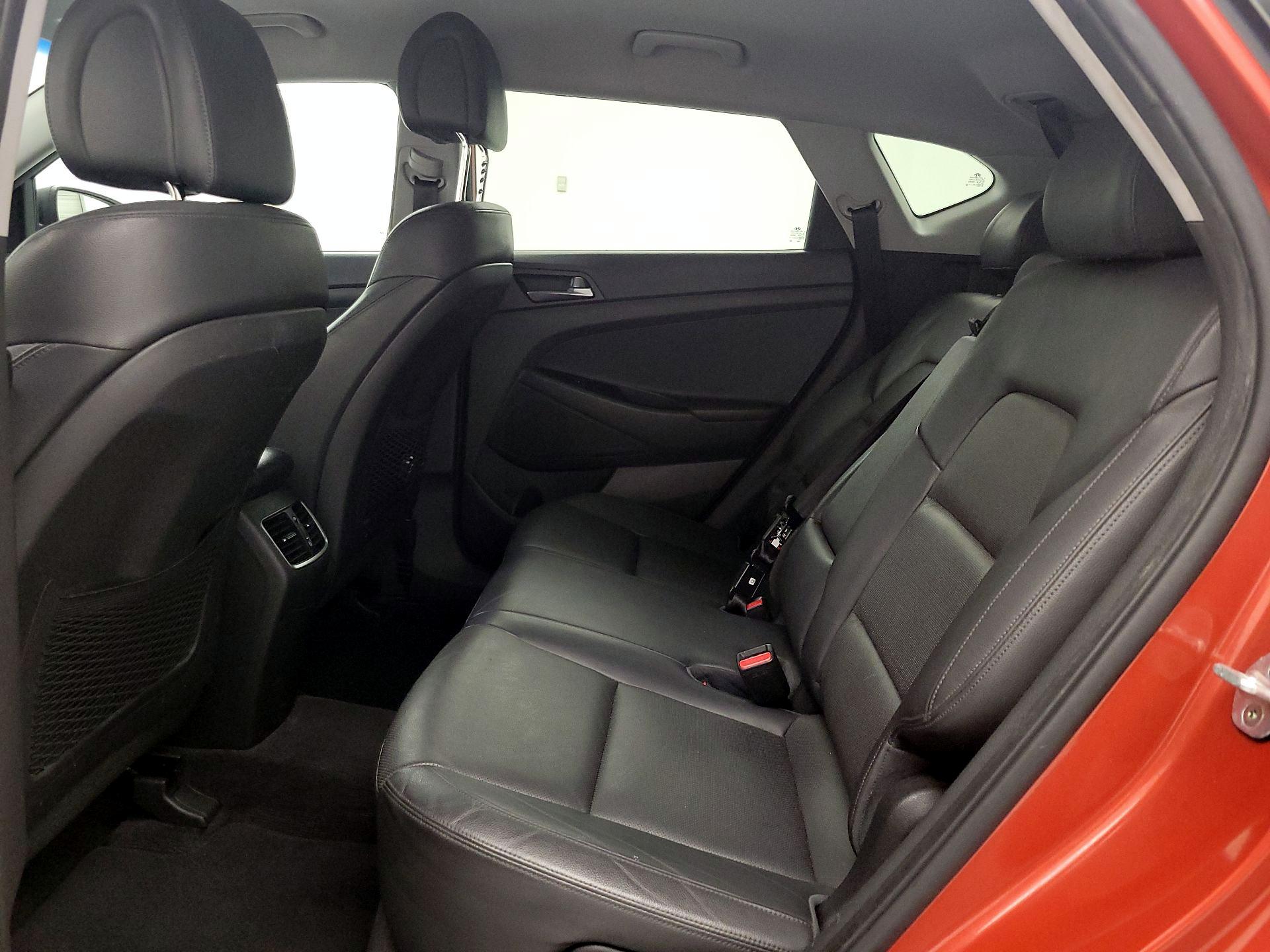 Thumbnail: 2016 Hyundai Tucson - 20