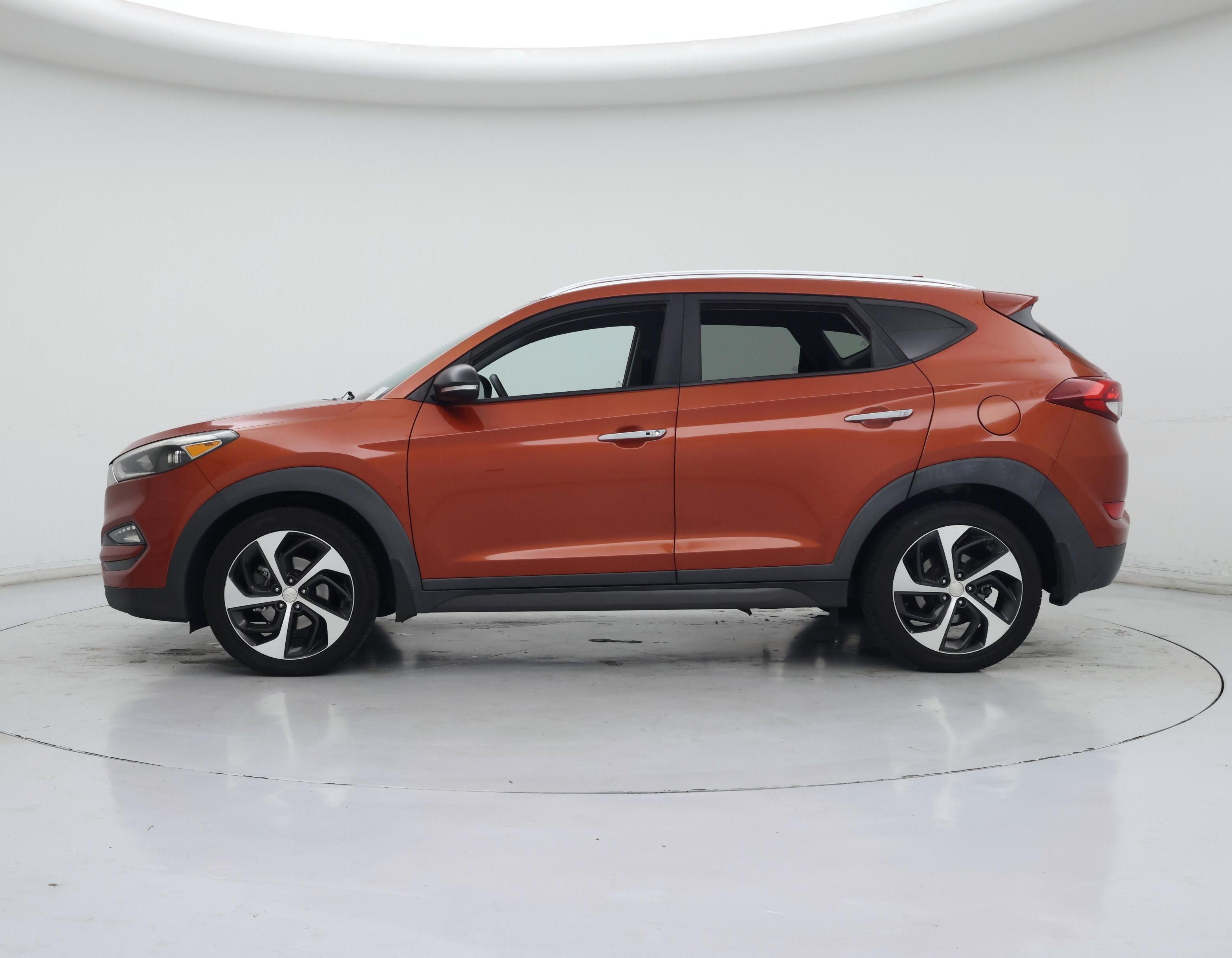 Thumbnail: 2016 Hyundai Tucson - 3