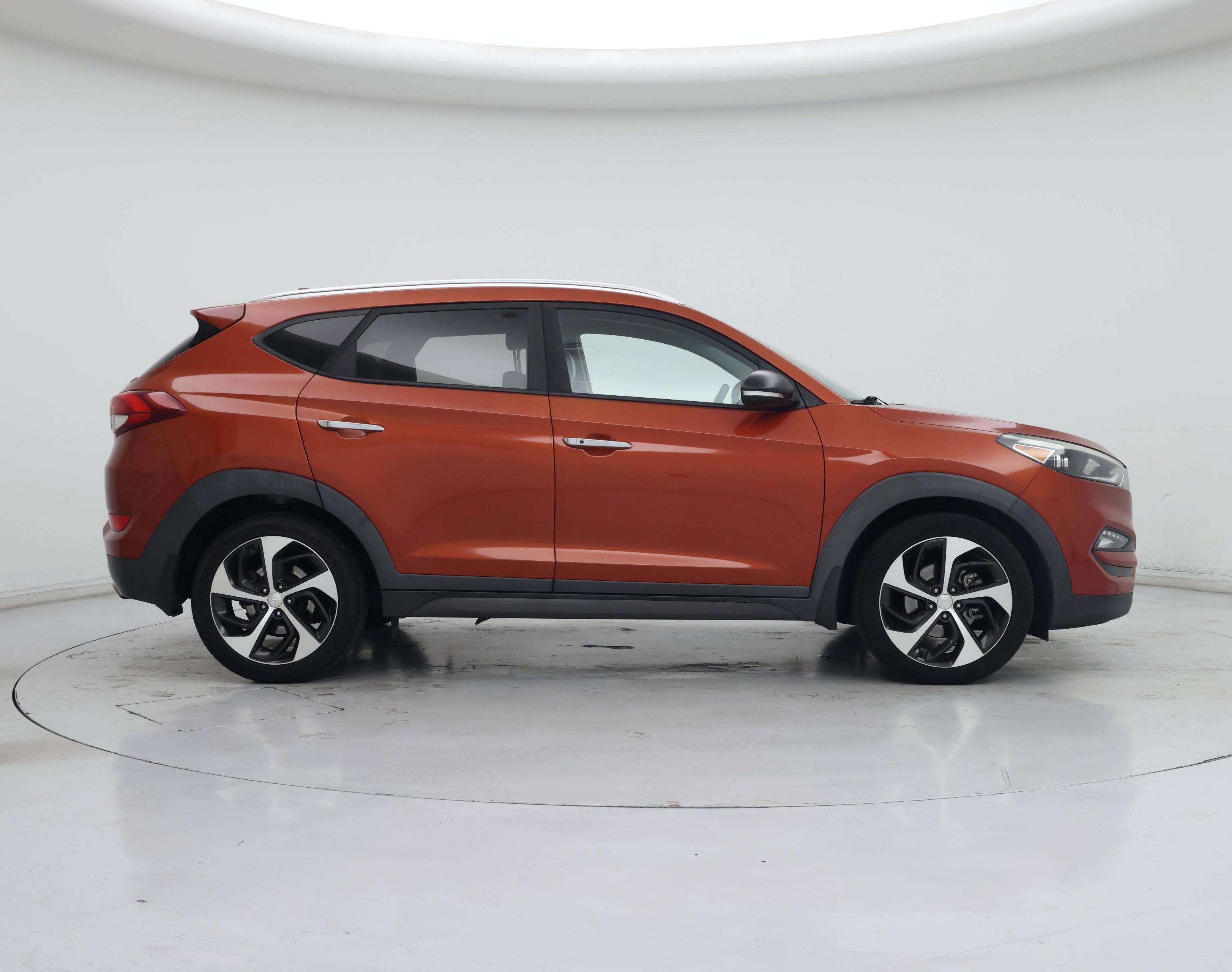 Thumbnail: 2016 Hyundai Tucson - 7