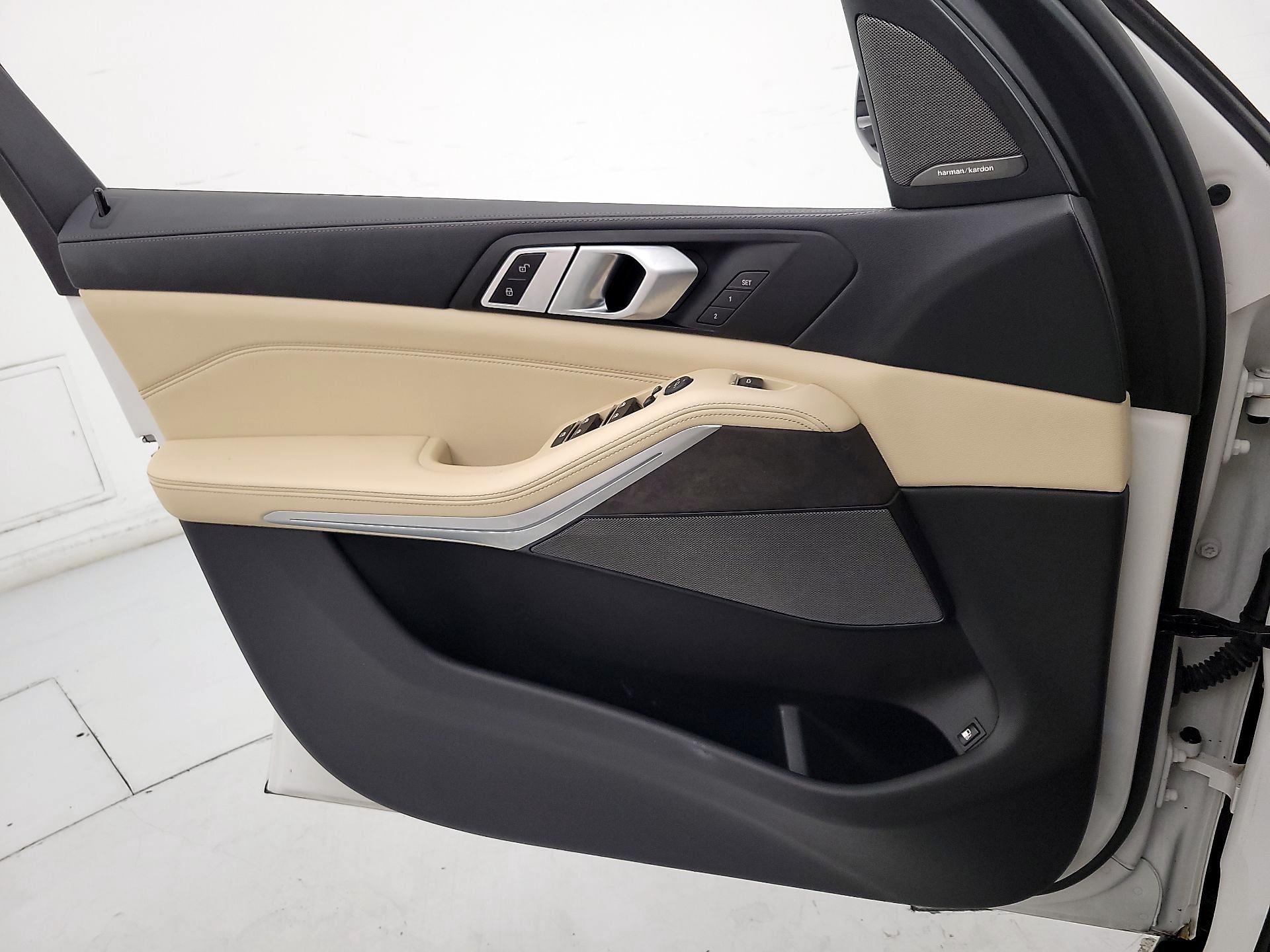 Thumbnail: 2021 BMW X5 - 12