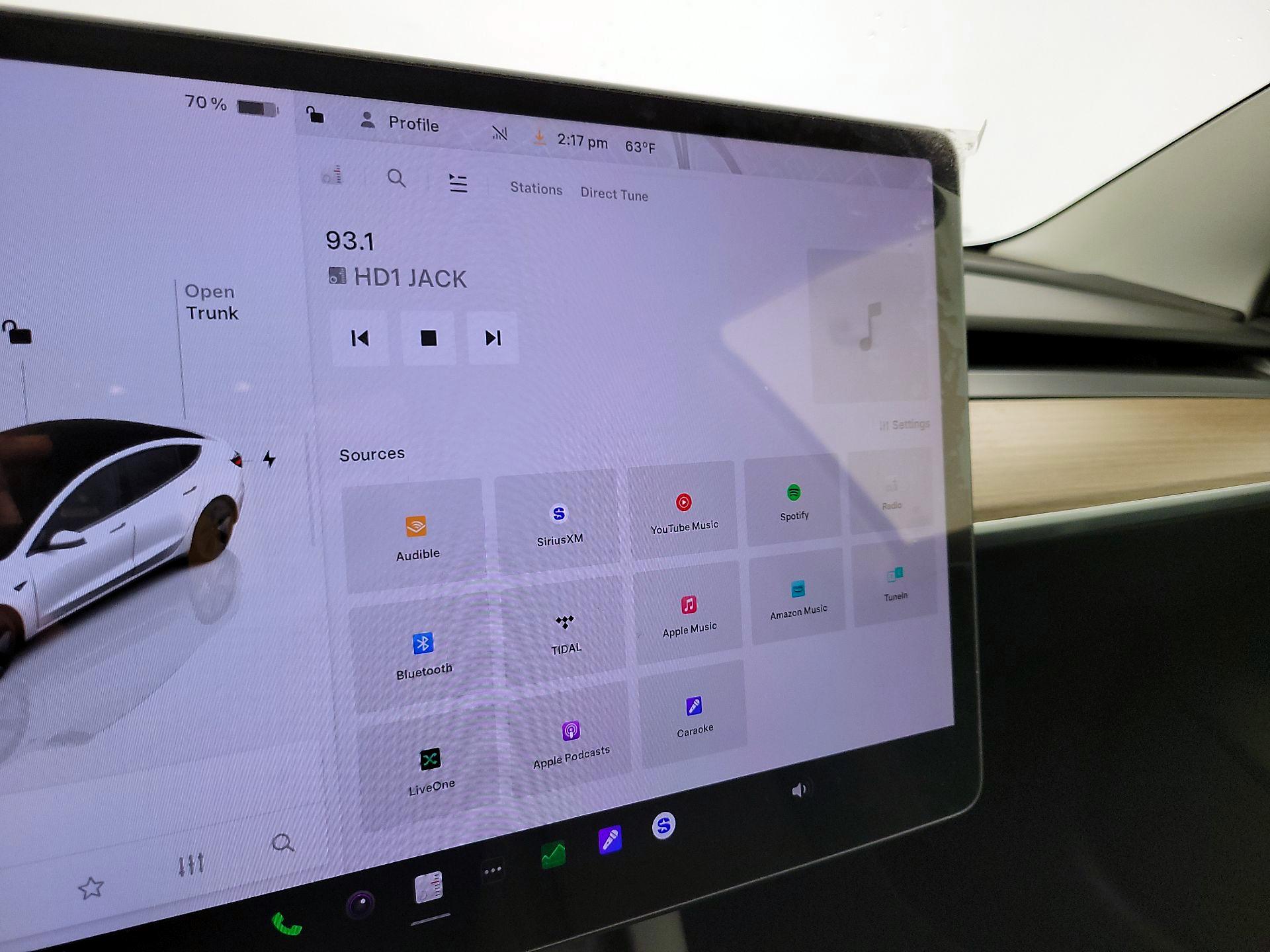 Thumbnail: 2023 Tesla Model 3 - 15