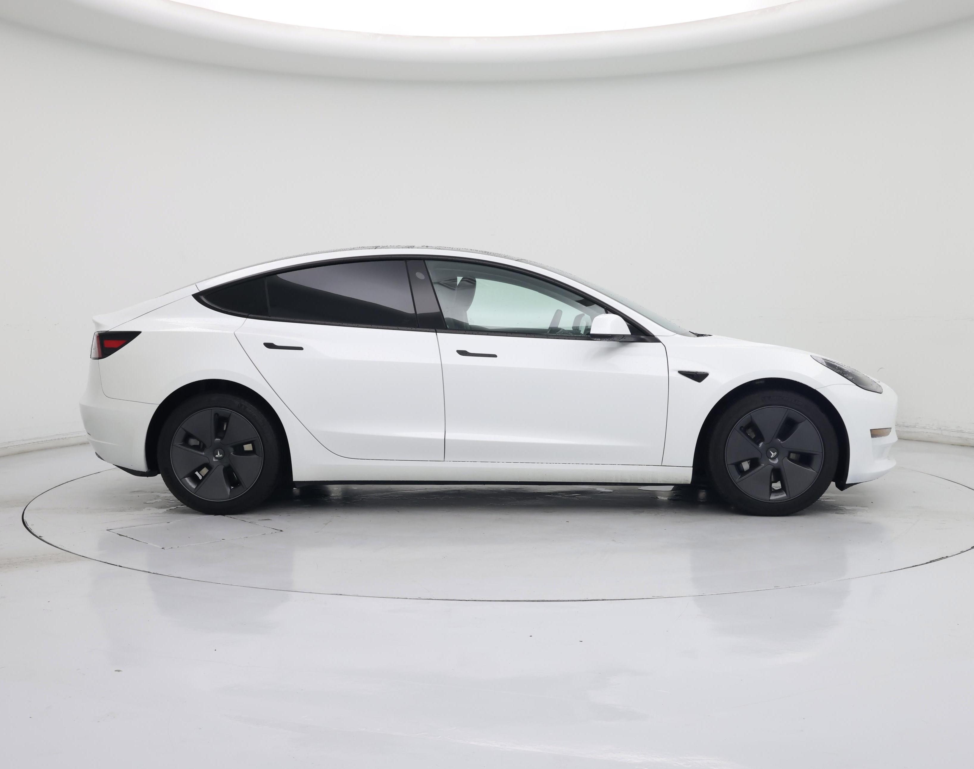 Thumbnail: 2023 Tesla Model 3 - 7